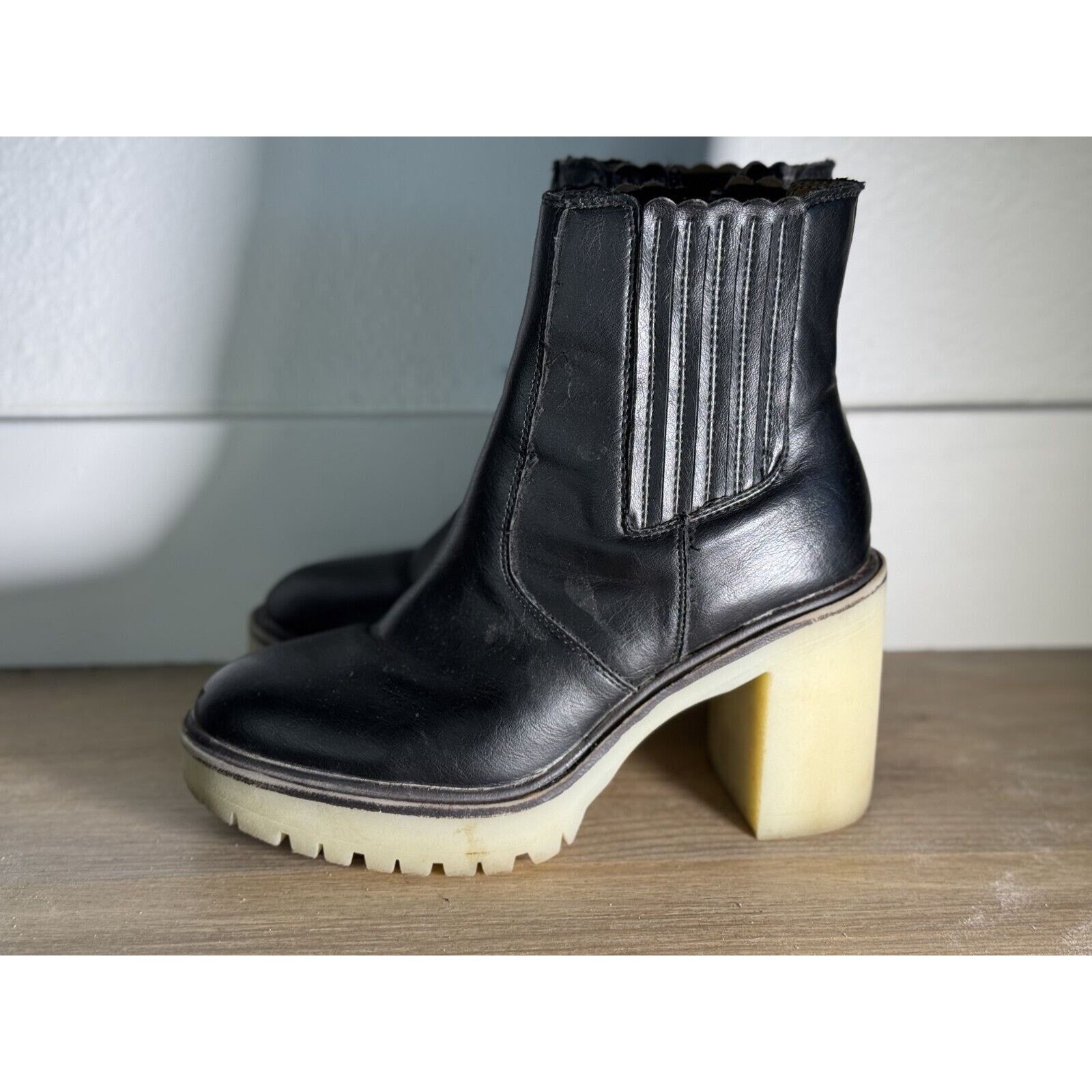 Dr. Martens chunky platform Chelsea boots Size US 7 Size US 7 / IT 37 - 3 Thumbnail