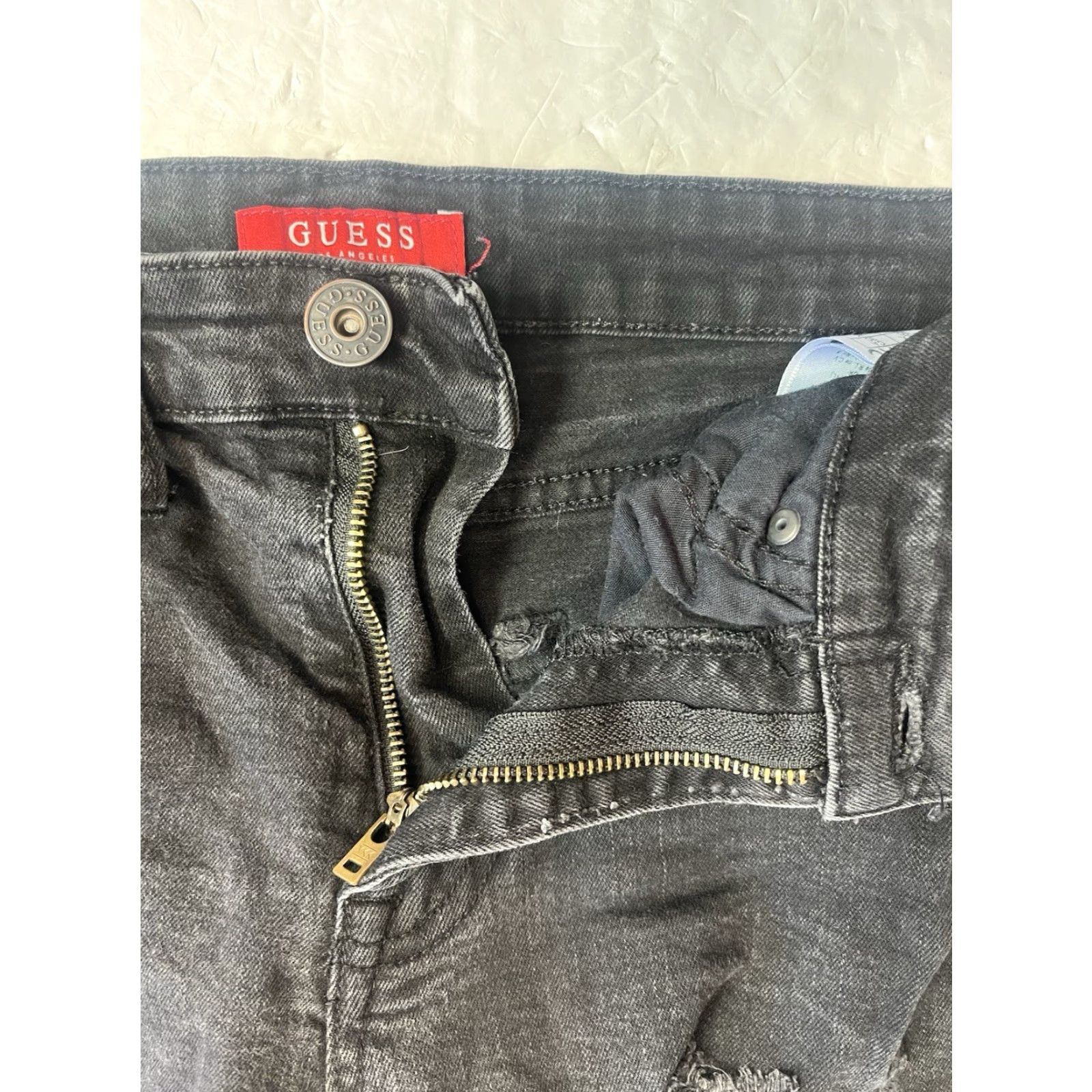 Guess GUESS Mens Bermuda Shorts Black Stretch 5-Pocket Size 31 Distressed Casual Denim Jeans Bermuda Style Front Flat 31 Distressed Black Mens Size US 31 - 6 Thumbnail