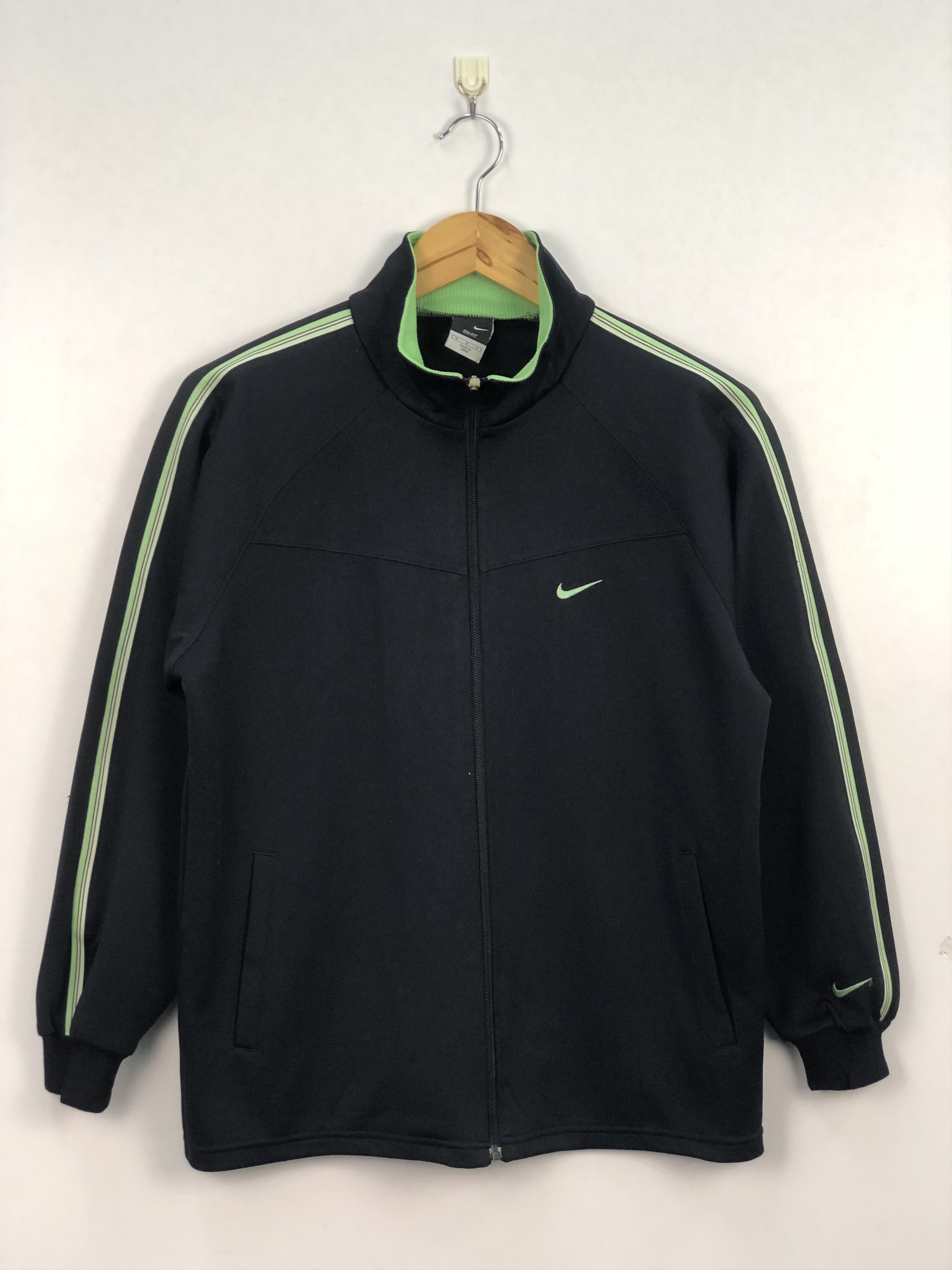 Nike Vintage Nike Jacket Small Logo J0305 Size US M / EU 48-50 / 2 - 1 Thumbnail