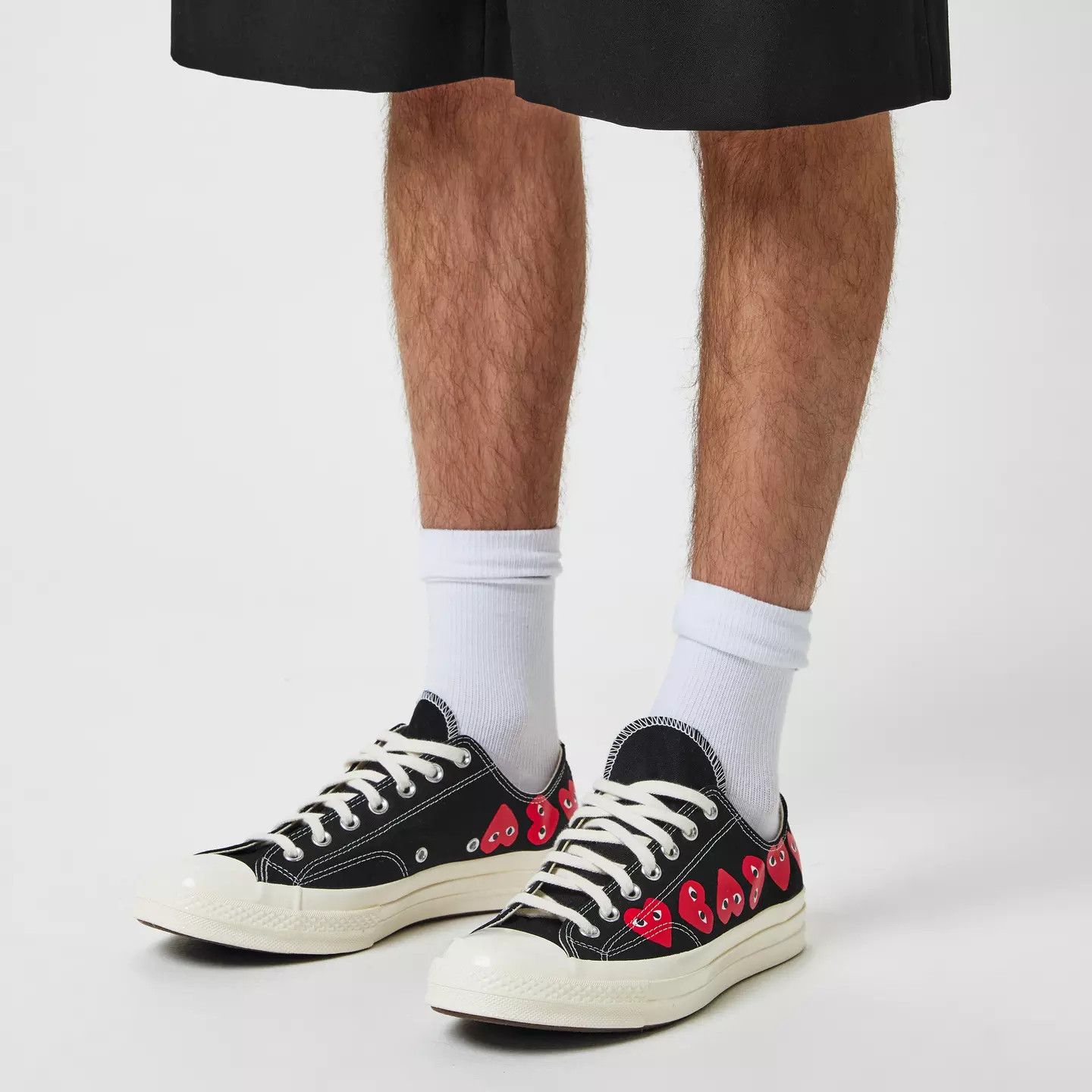 Comme des Garcons PLAY o1g2r1mq0426 Multi Hearts-Print Low-Top Sneakers in Black Size US 8 / EU 41 - 2 Thumbnail