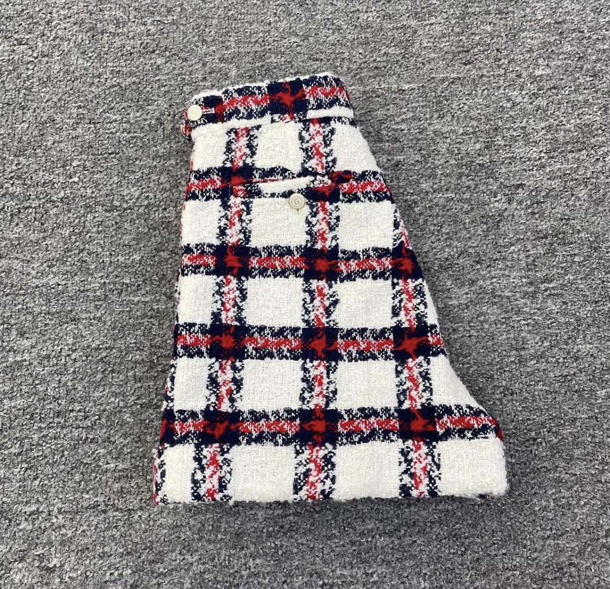 Gucci Gucci Red and White Plaid Woven Shorts K12 Size 25" / US 0 / IT 36 - 3 Thumbnail