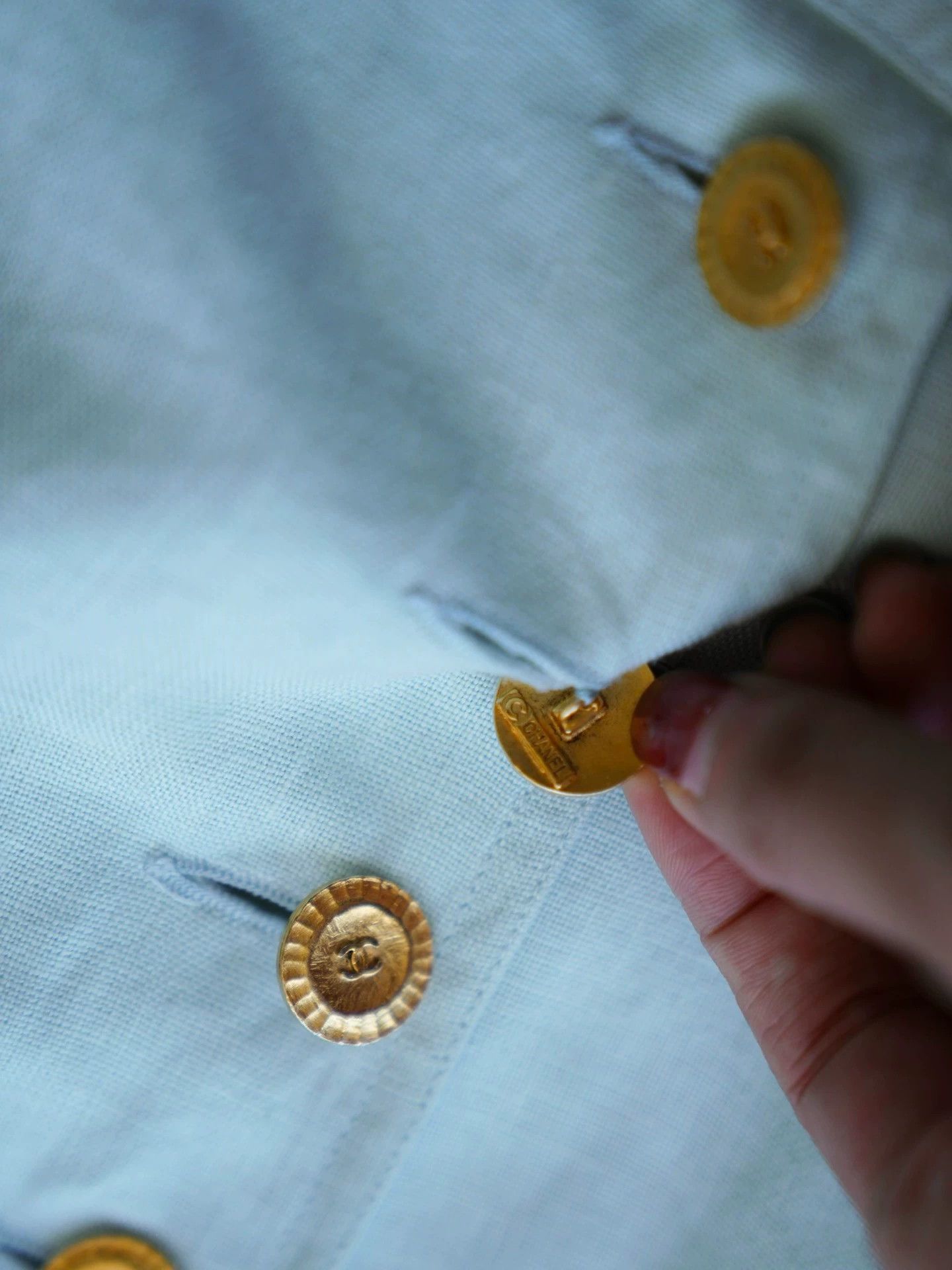 Chanel Chanel Vintage Ice Cream Blue Linen Skirt Set with Gold Buttons Size S / US 4 / IT 40 - 7 Thumbnail