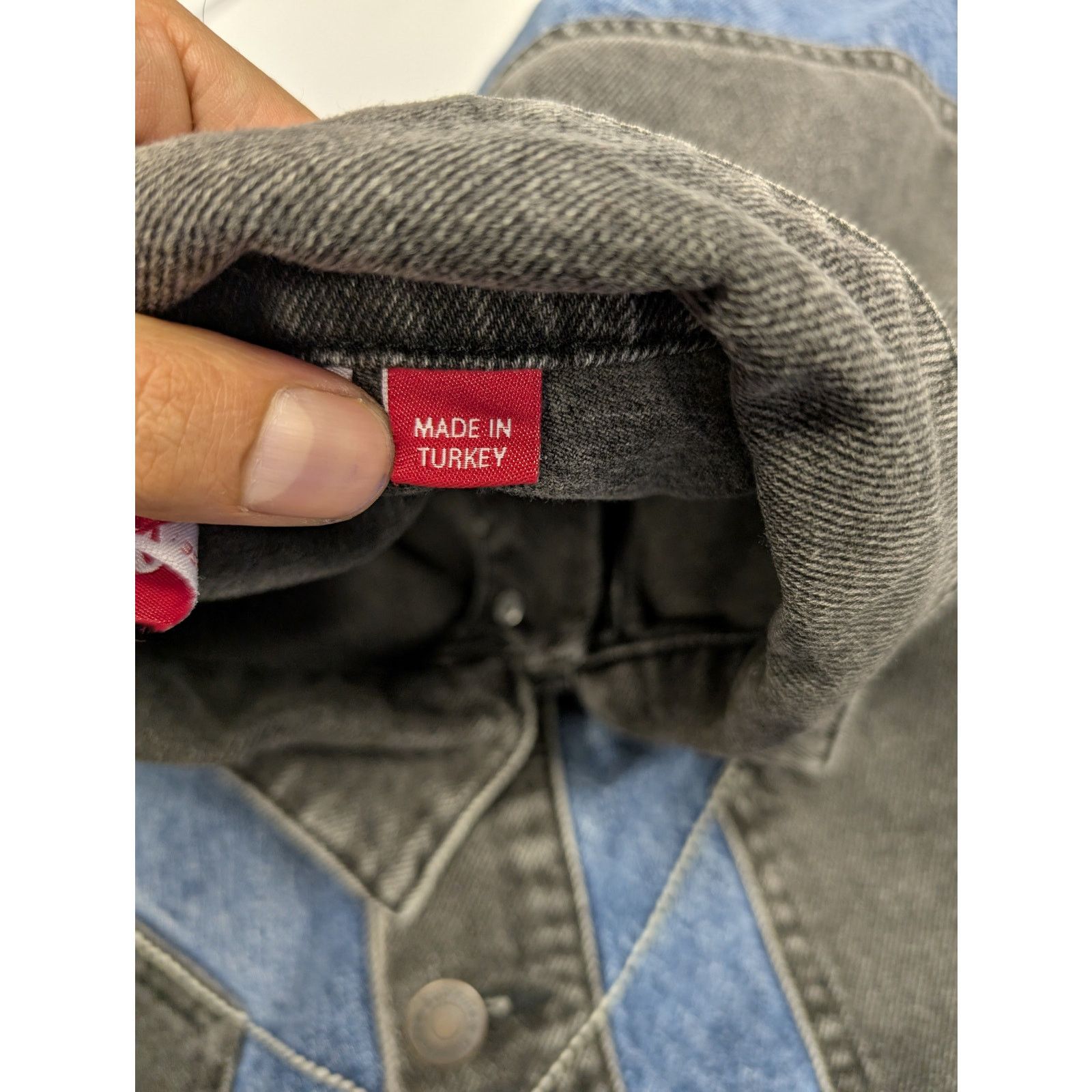 Supreme o1rshd1 Denim Jacket in Blue/Black Size US XL / EU 56 / 4 - 14 Thumbnail