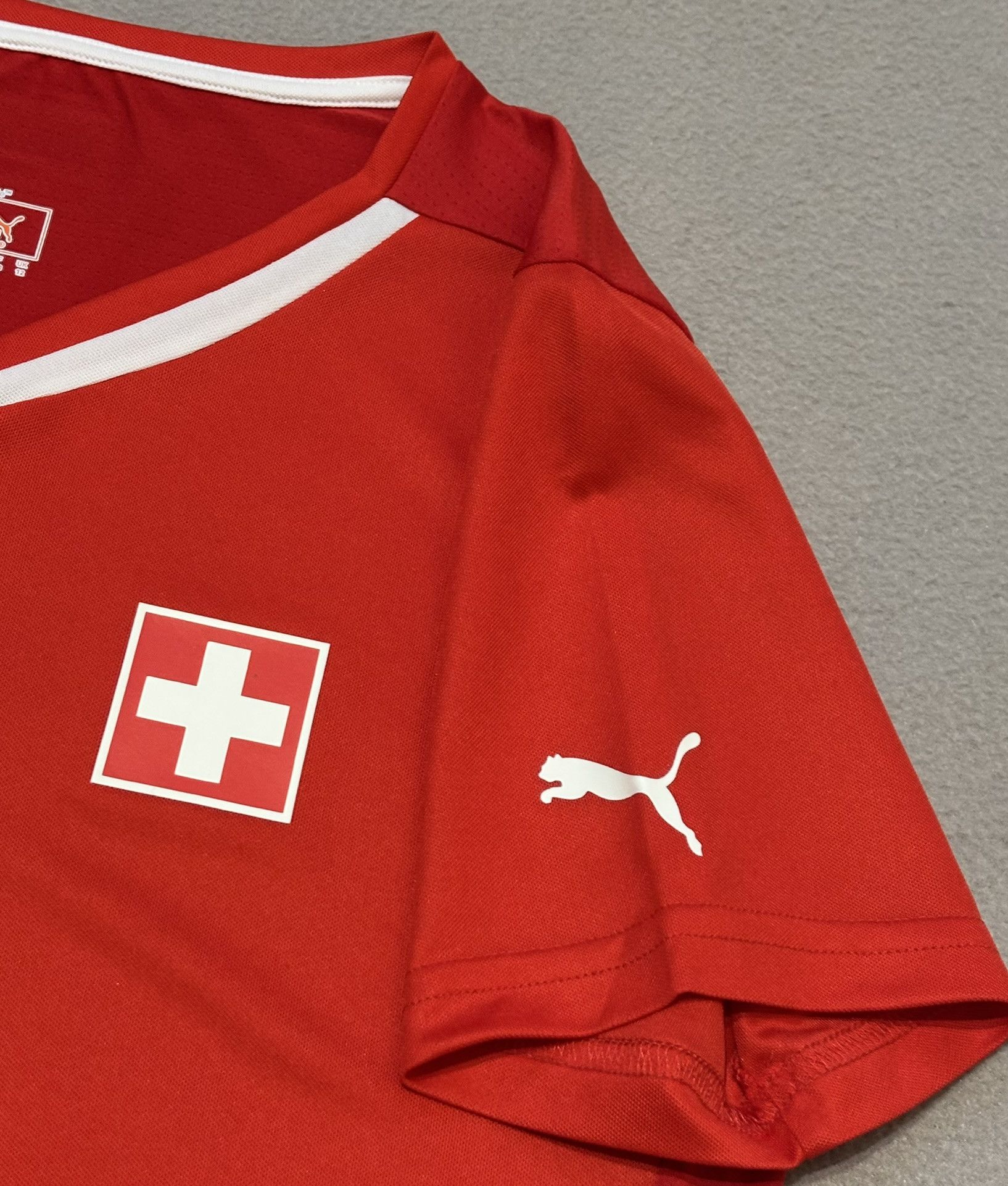 Puma Switzerland 2016 Puma Football Jersey Size M Size US M / EU 48-50 / 2 - 8 Thumbnail