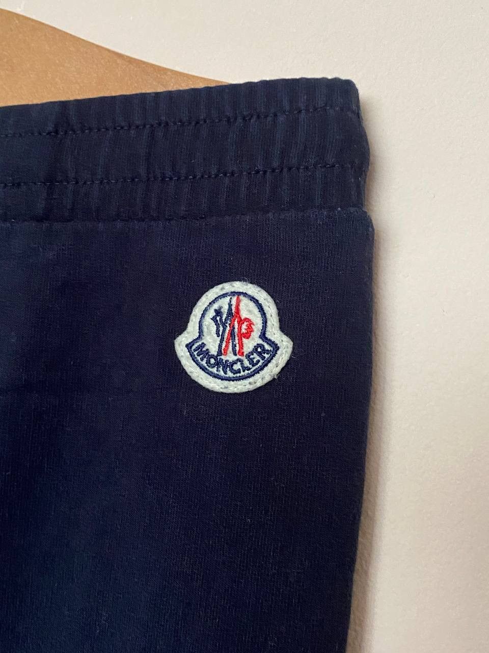 Moncler Moncler kids sweatpants blue mini logo Size US 26 / EU 42 - 2 Thumbnail