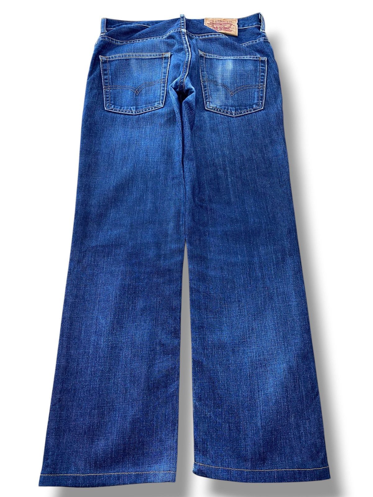 Levi's Levi’s Blue Wash Whiskered Style Straight Leg Jeans Size US 30 / EU 46 - 3 Thumbnail