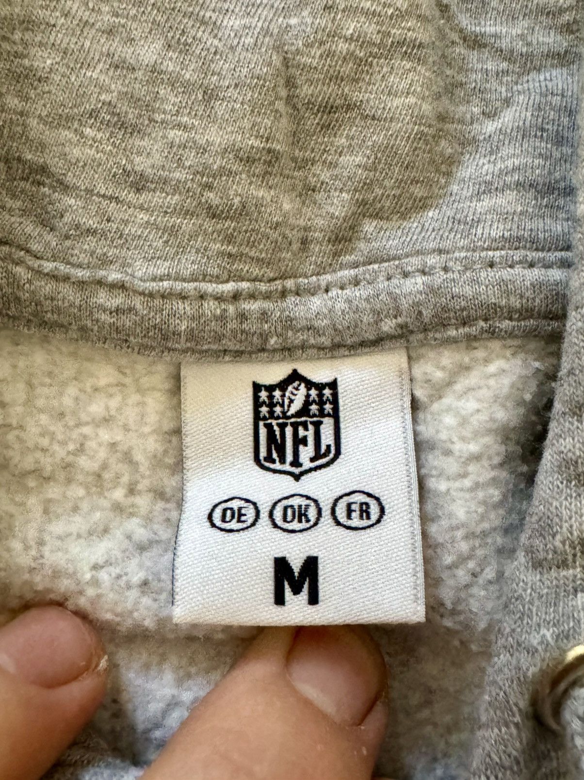 NFL NFL Grey Hoodie Size M – Big Logo – Excellent Condition Size US M / EU 48-50 / 2 - 6 Thumbnail