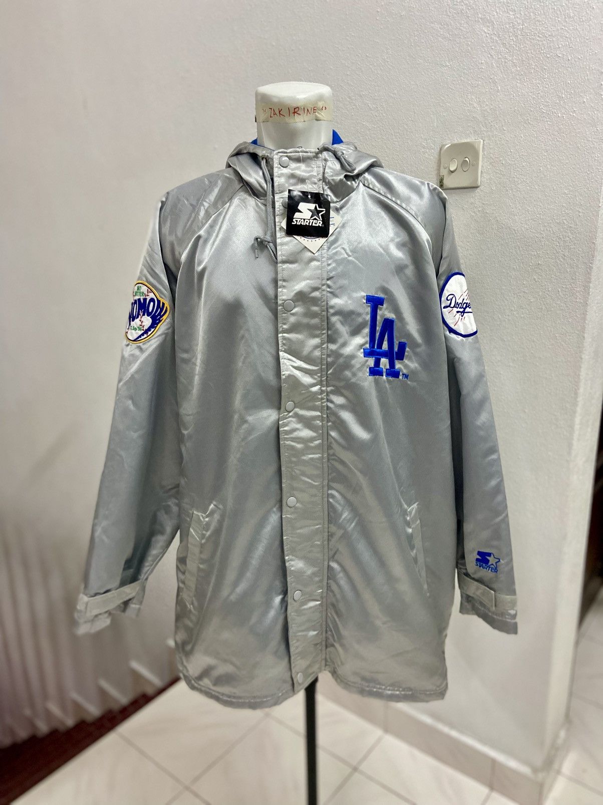 Vintage VINTAGE 97 LA DODGERS LIGHT JACKET Size US L / EU 52-54 / 3 - 1 Thumbnail
