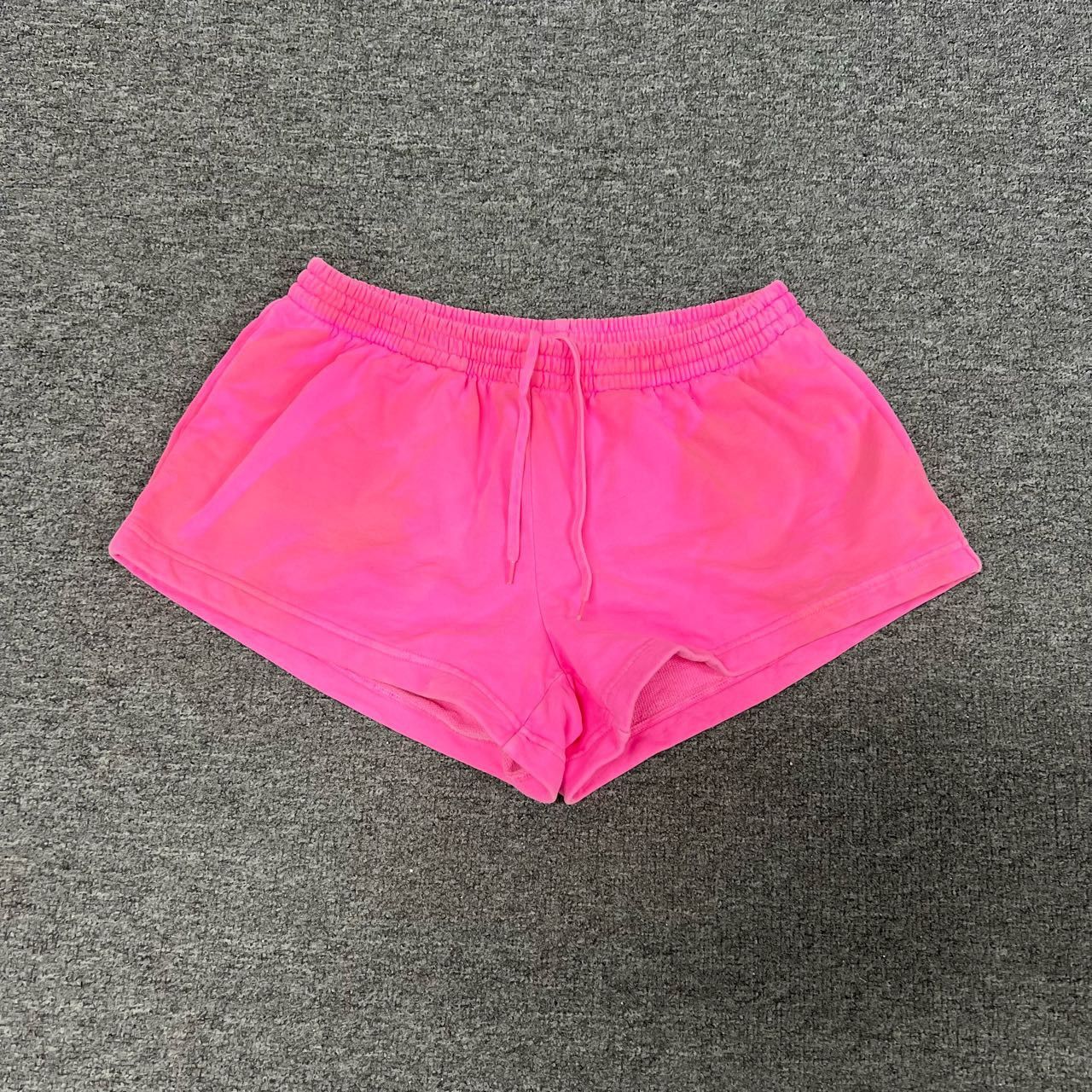 Balenciaga Balenciaga Show Clay Dye Worn Pink Shorts 2501-Nextarrow Size US 28 / EU 44 - 1 Thumbnail