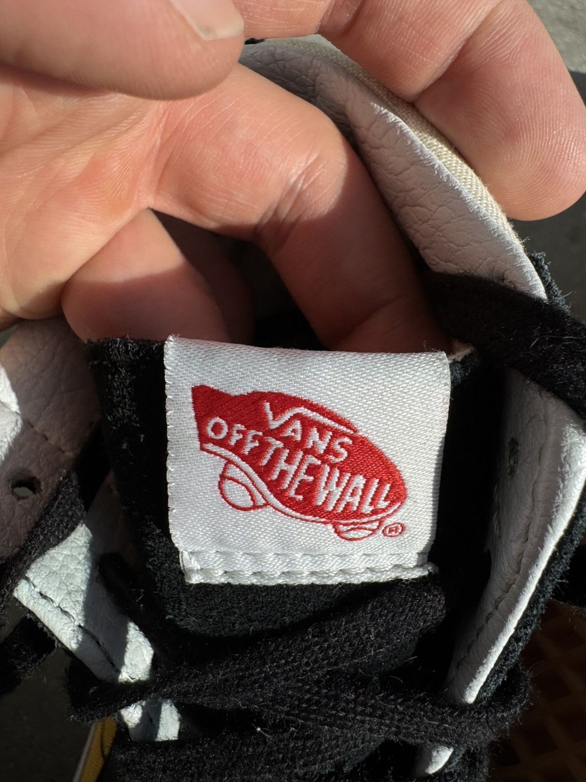 Vans × Warner Bros Warner Bros x Vans Disney Sk8-Hi skate high Size US 9 / EU 42 - 8 Thumbnail