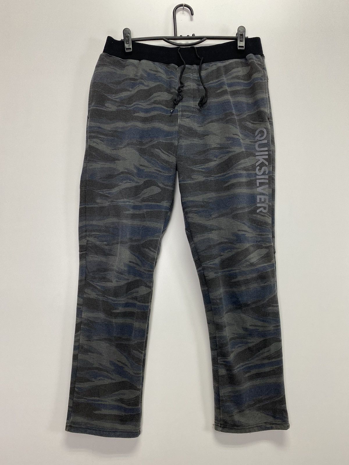 Quiksilver Quicksilver Sweatpant Camo Design Size US 32 / EU 48 - 1 Thumbnail