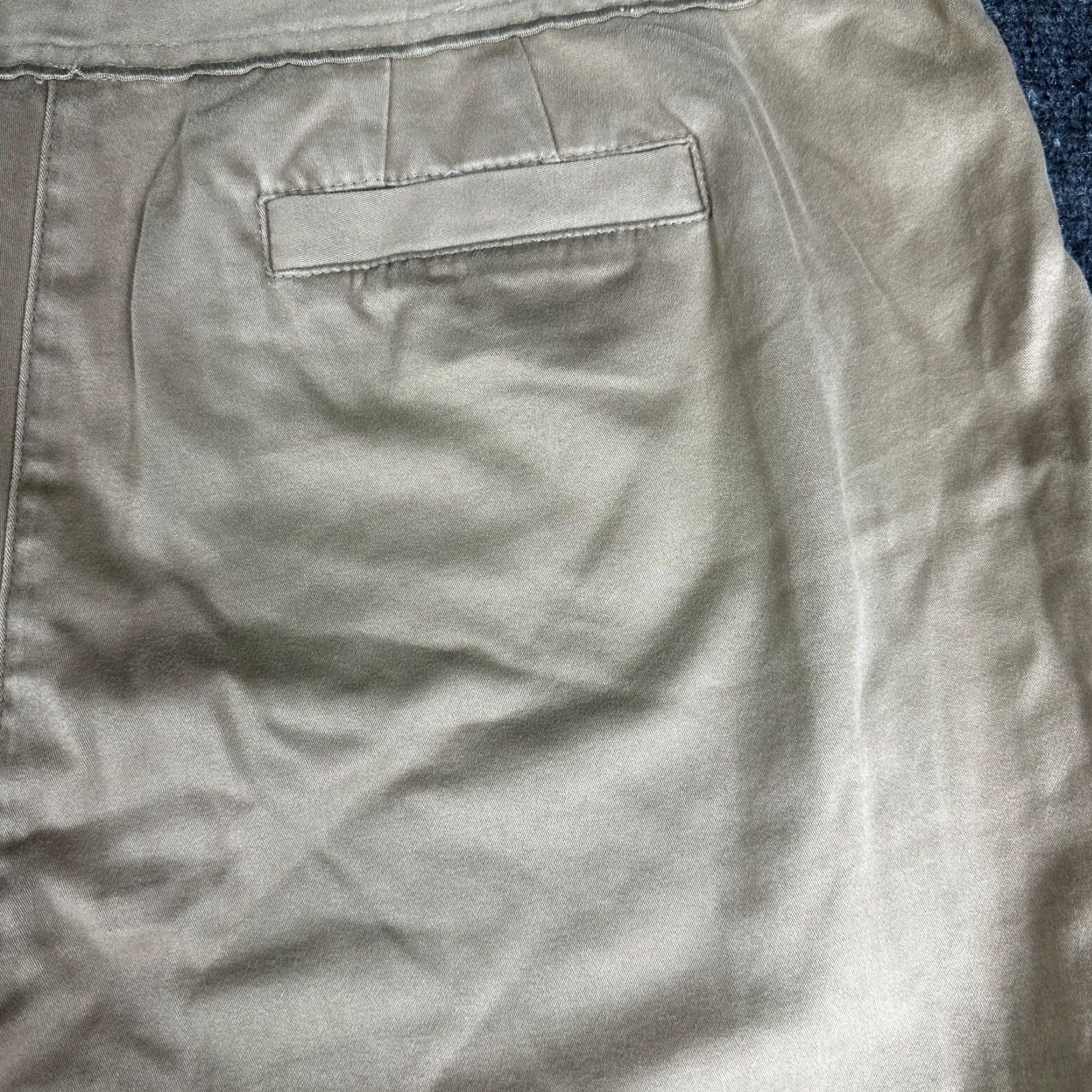 J. Jill J. Jill Pants Womens 18 Khaki Cotton Pockets Zip NEW Wide-Leg Vintage? No -> Khaki Pants Womens 18 J. Jill Cotton Zip Pockets Wide-Leg NEW Brown Tan Size 40" / US 18 - 6 Thumbnail