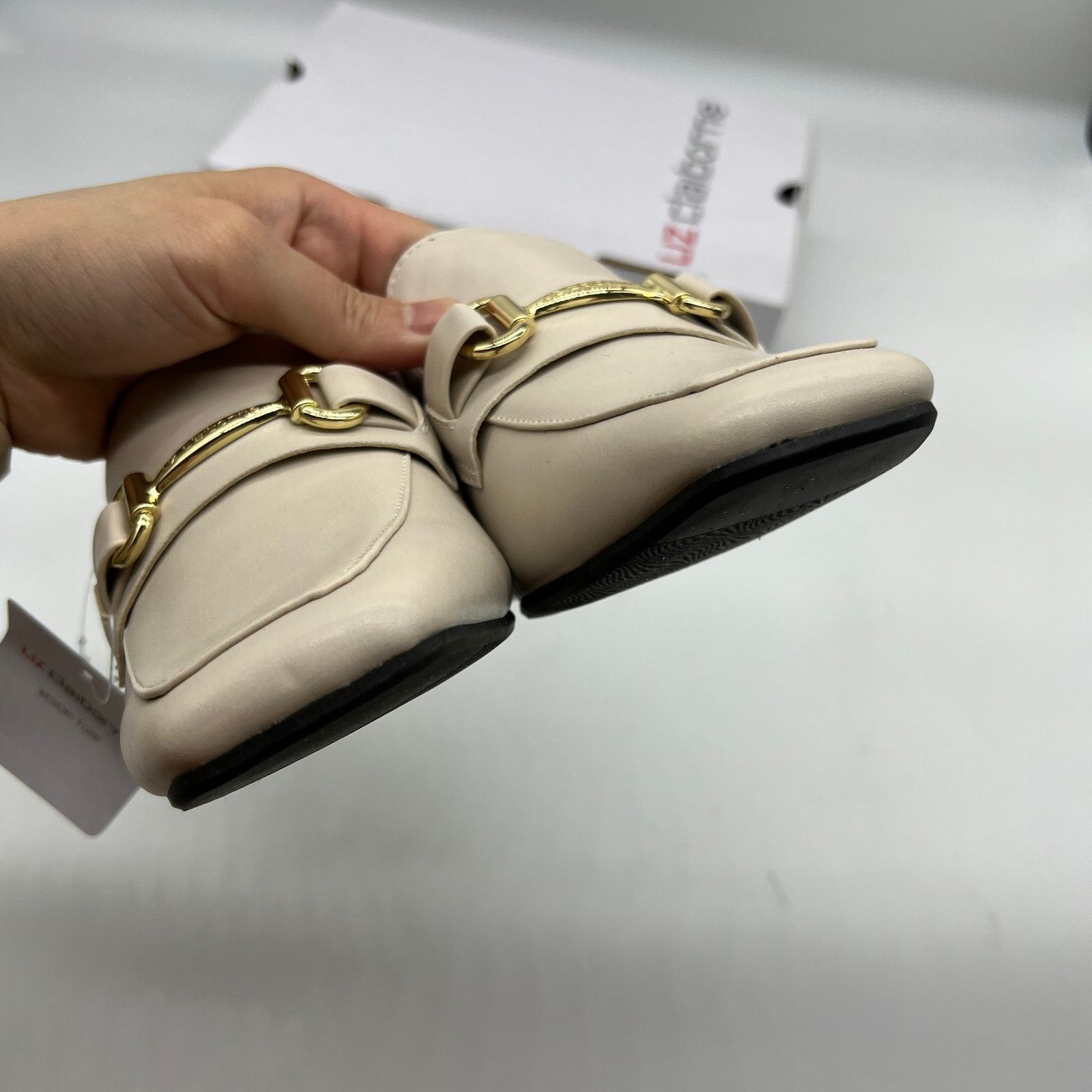 Other Liz Claiborne Morris Faux Leather Cream Heels Size 8.5M Size US 8.5 / IT 38.5 - 7 Thumbnail