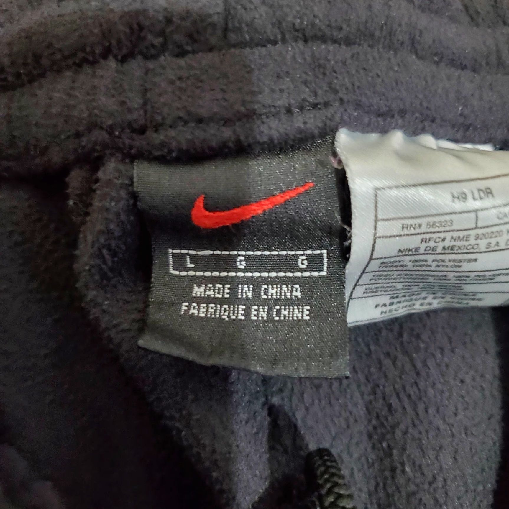 Nike VINTAGE Nike Pants Mens Large Fleece Joggers Athletic Zipper Pockets Polyester Size US 33 - 5 Thumbnail