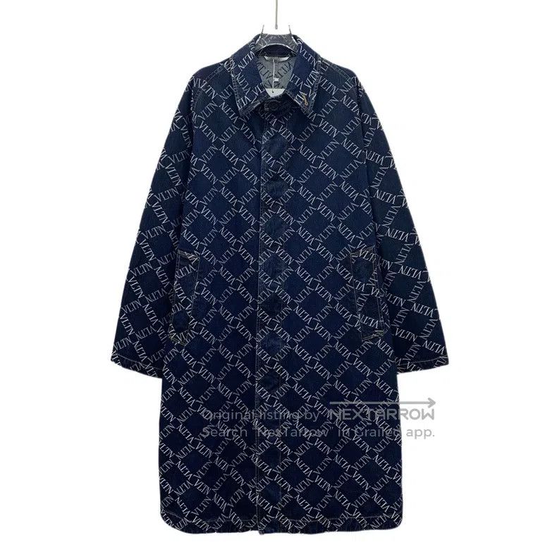 Valentino Valentino A denim jacket with a lapel collar printed with Size S / US 4 / IT 40 - 1 Thumbnail