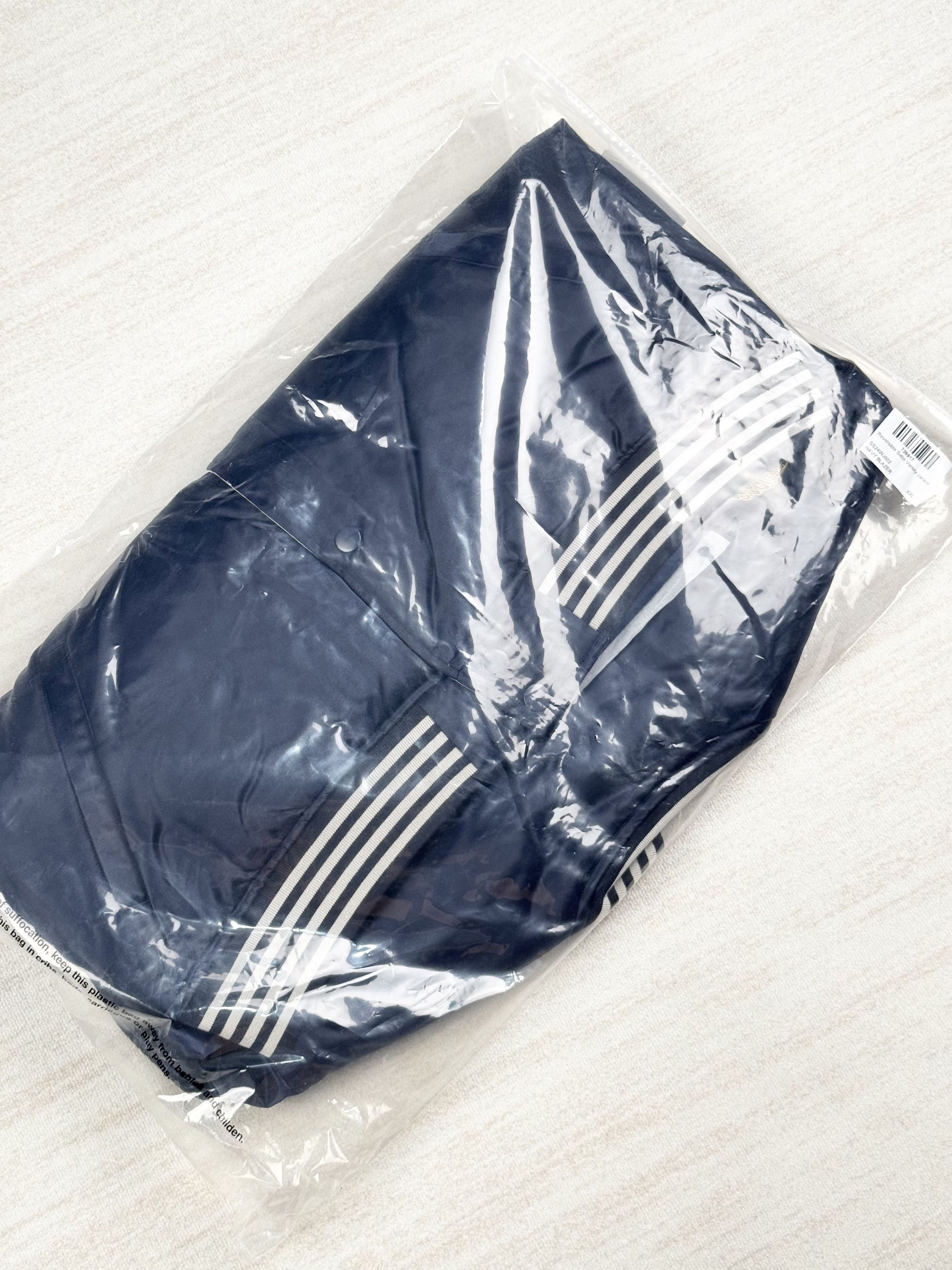 Aime Leon Dore UNWORN* ALD Reversible Satin Varsity Jacket navy/cream Size US XXL / EU 58 / 5 - 14 Thumbnail