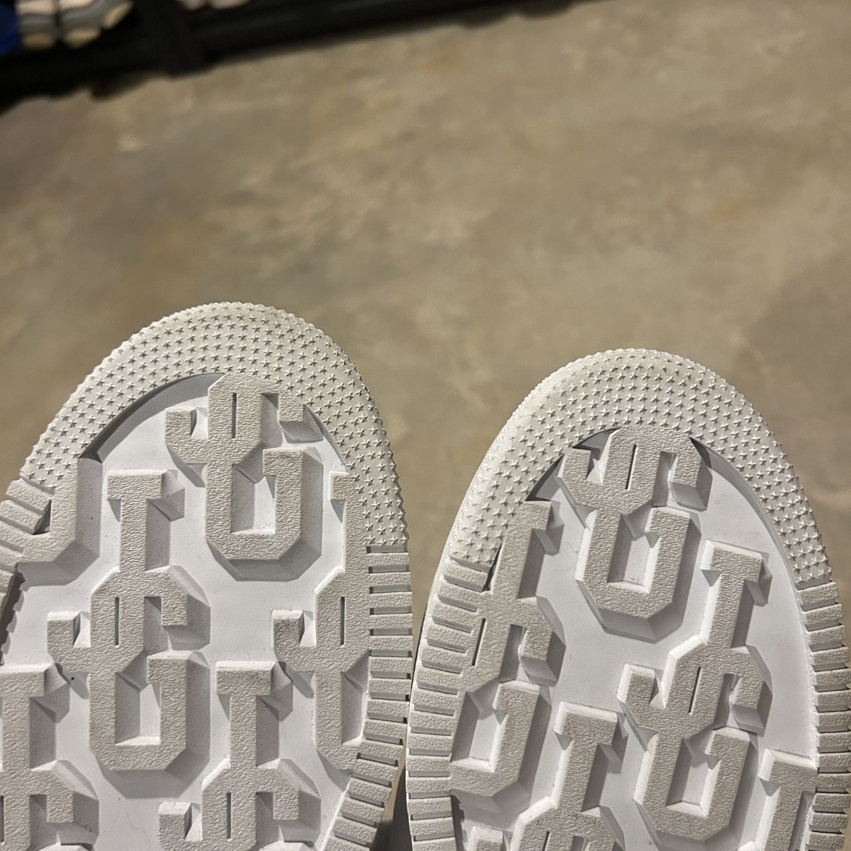 John Geiger John Geiger GF-01 White Chenille Sneakers US 13 Size US 13 / EU 46 - 9 Thumbnail