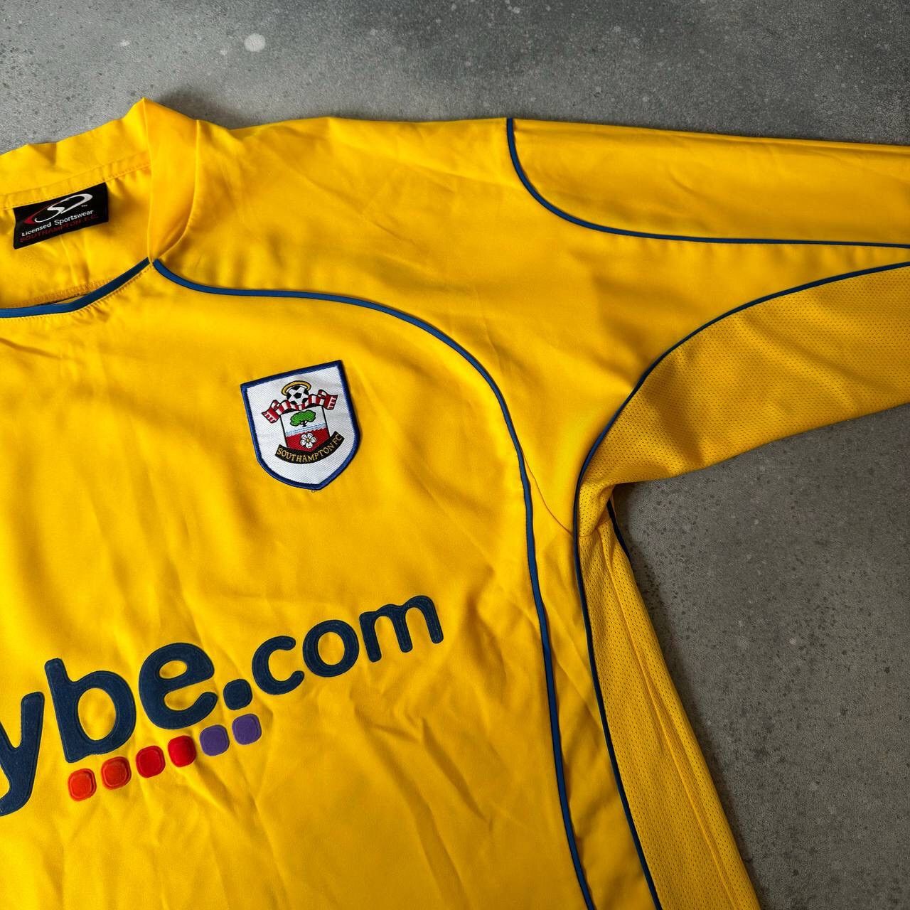 Vintage 2007/2008 FC Southampton Away Retro Jersey / Football Shirt Size US S / EU 44-46 / 1 - 8 Thumbnail