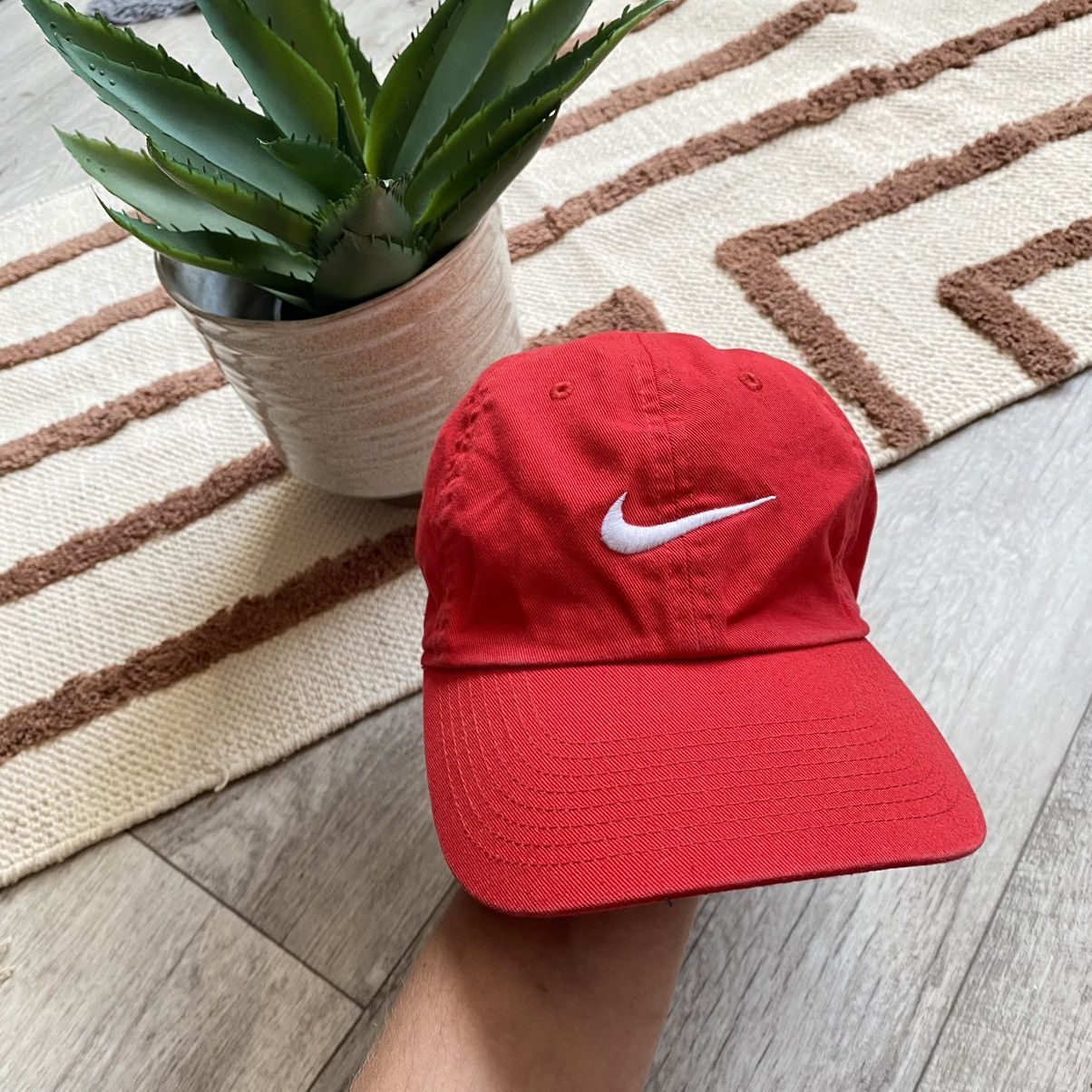 Nike NIKE Y2K EMBROIDERED SWOOSH RED CAP Size ONE SIZE - 1 Thumbnail