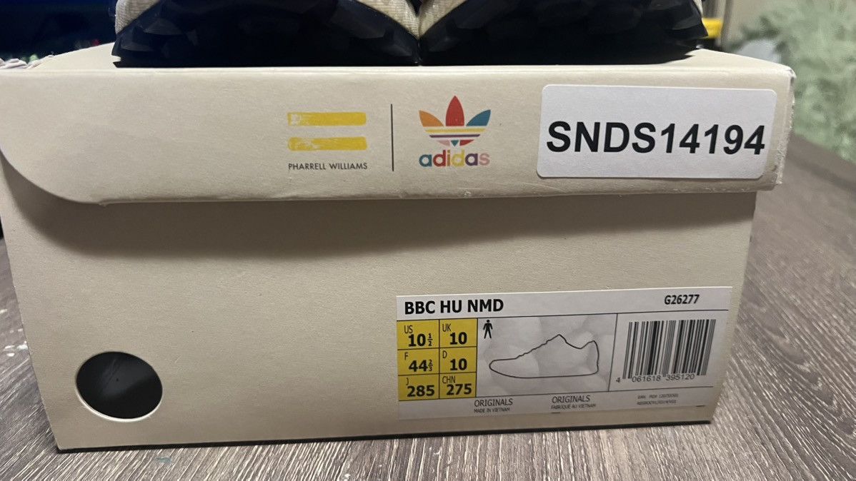 Pharrell Human Race HU NMD BBC Pink / Blue Size US 10.5 / EU 43-44 - 8 Thumbnail