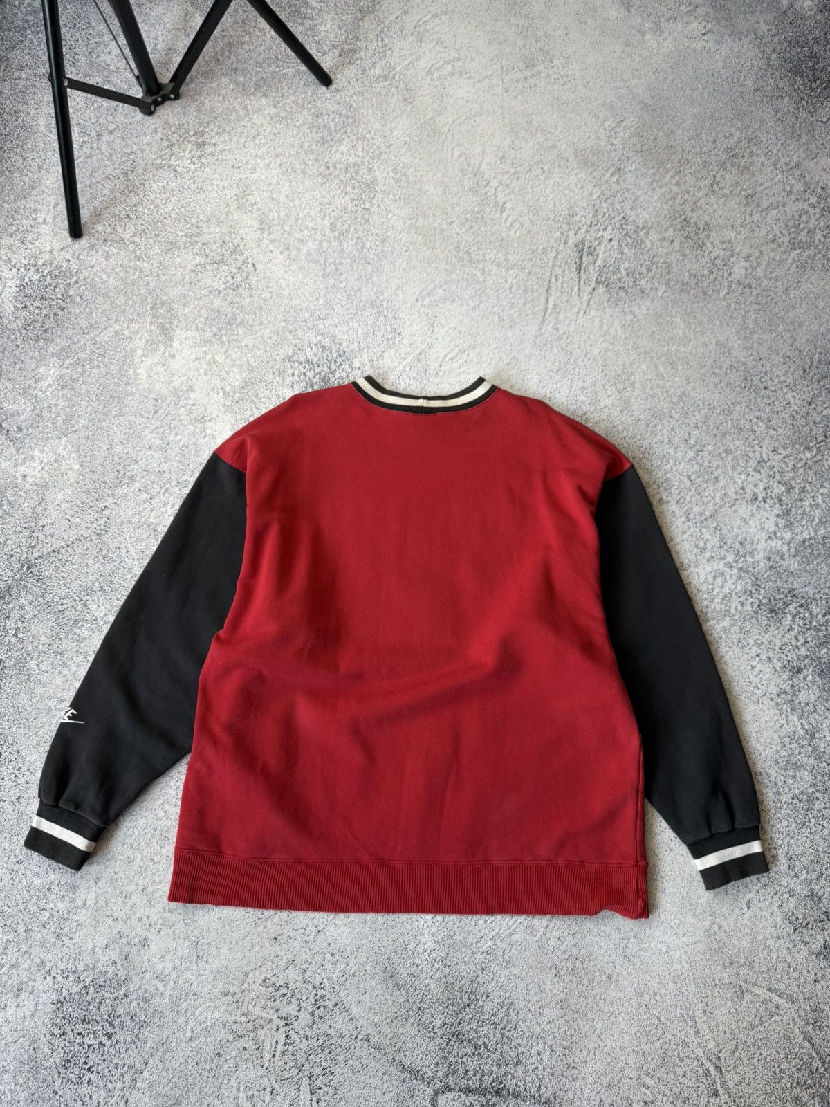 Nike Vintage Nike Sweatshirt Big Logo Swoohs Distressed Rare Size US M / EU 48-50 / 2 - 25 Thumbnail