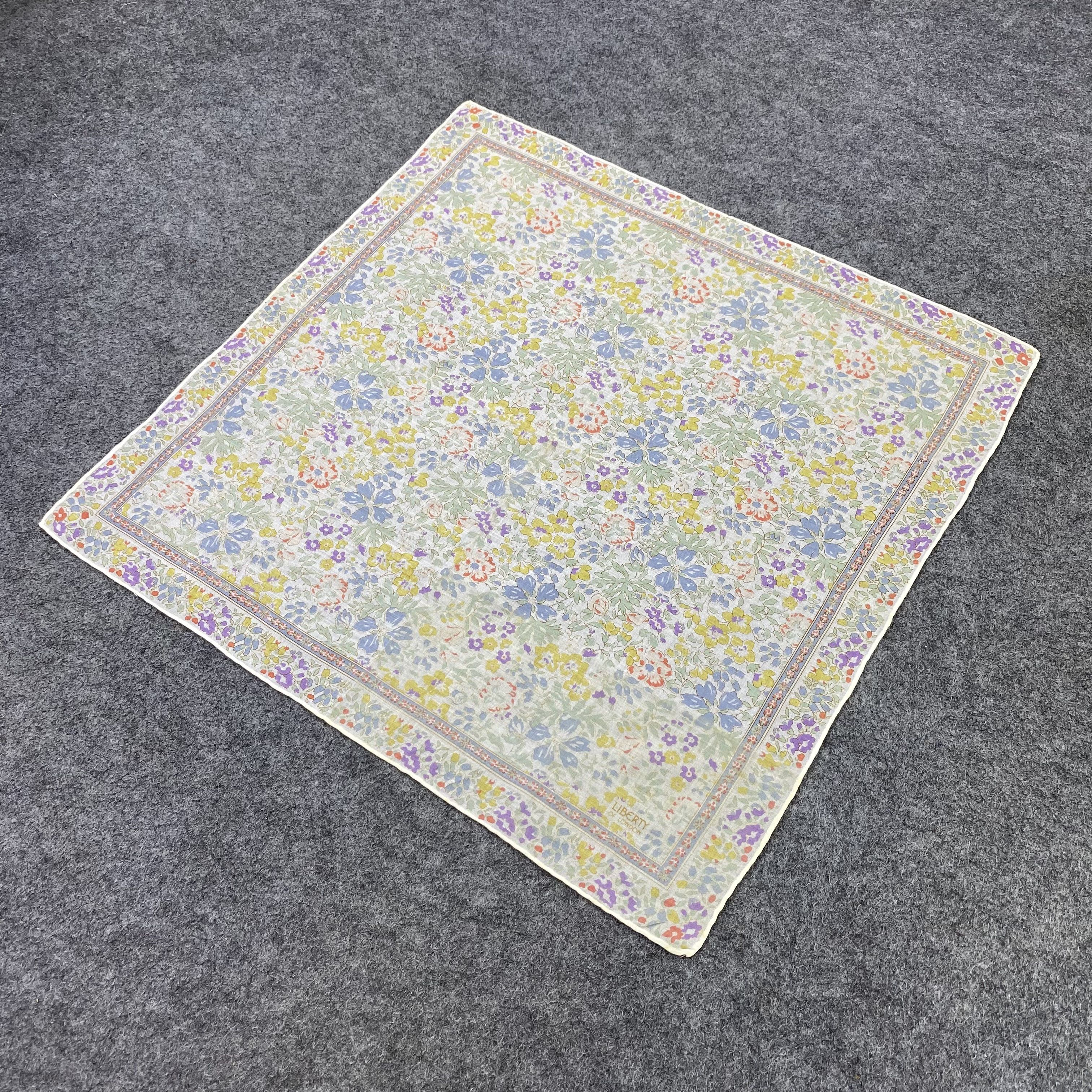 Liberty Liberty Handkerchief / Bandana / Neckerchief-B2189 Size ONE SIZE - 4 Thumbnail