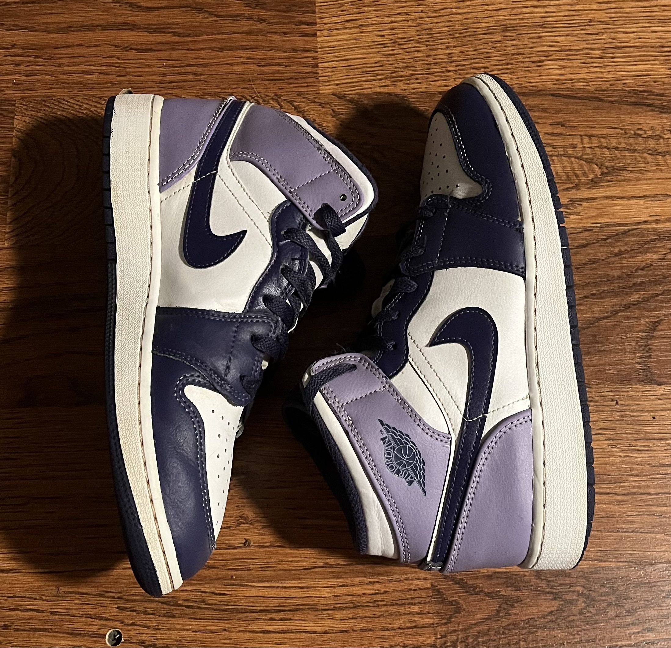 Jordan Brand Nike Air Jordan 1 Mid GS Sky J Purple White Sneakers Size US 6.5 / EU 39-40 - 5 Thumbnail