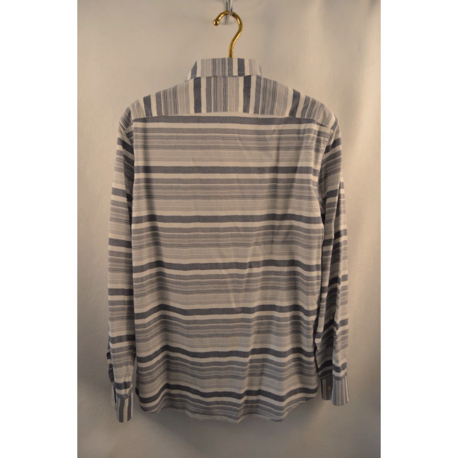 Banana Republic Banana Republic Men's L/S shirt SZ L Gray Striped Standard Fit Stretch Soft Wash Shirt Mens L Gray Striped Shirt Size US L / EU 52-54 / 3 - 2 Thumbnail