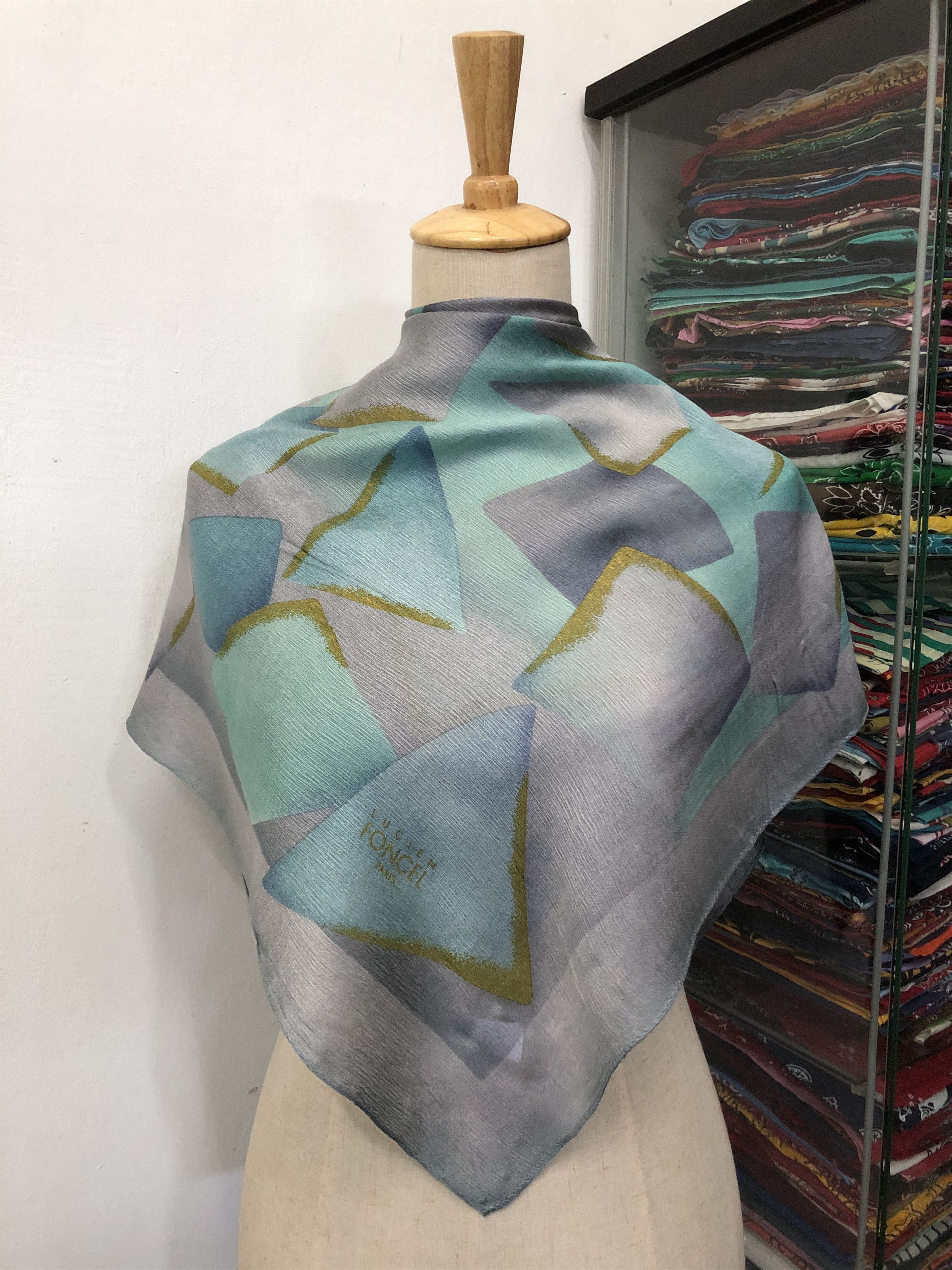 Vintage Vintage Lucien Foncel Paris Silk Scarf Size ONE SIZE - 1 Thumbnail