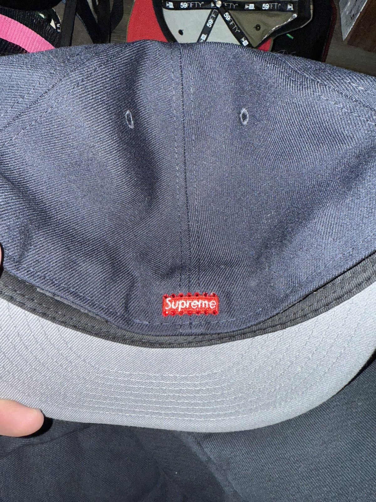 Supreme × Swarovski Supreme X swaraski 7 5/8 fitted Size ONE SIZE - 3 Thumbnail