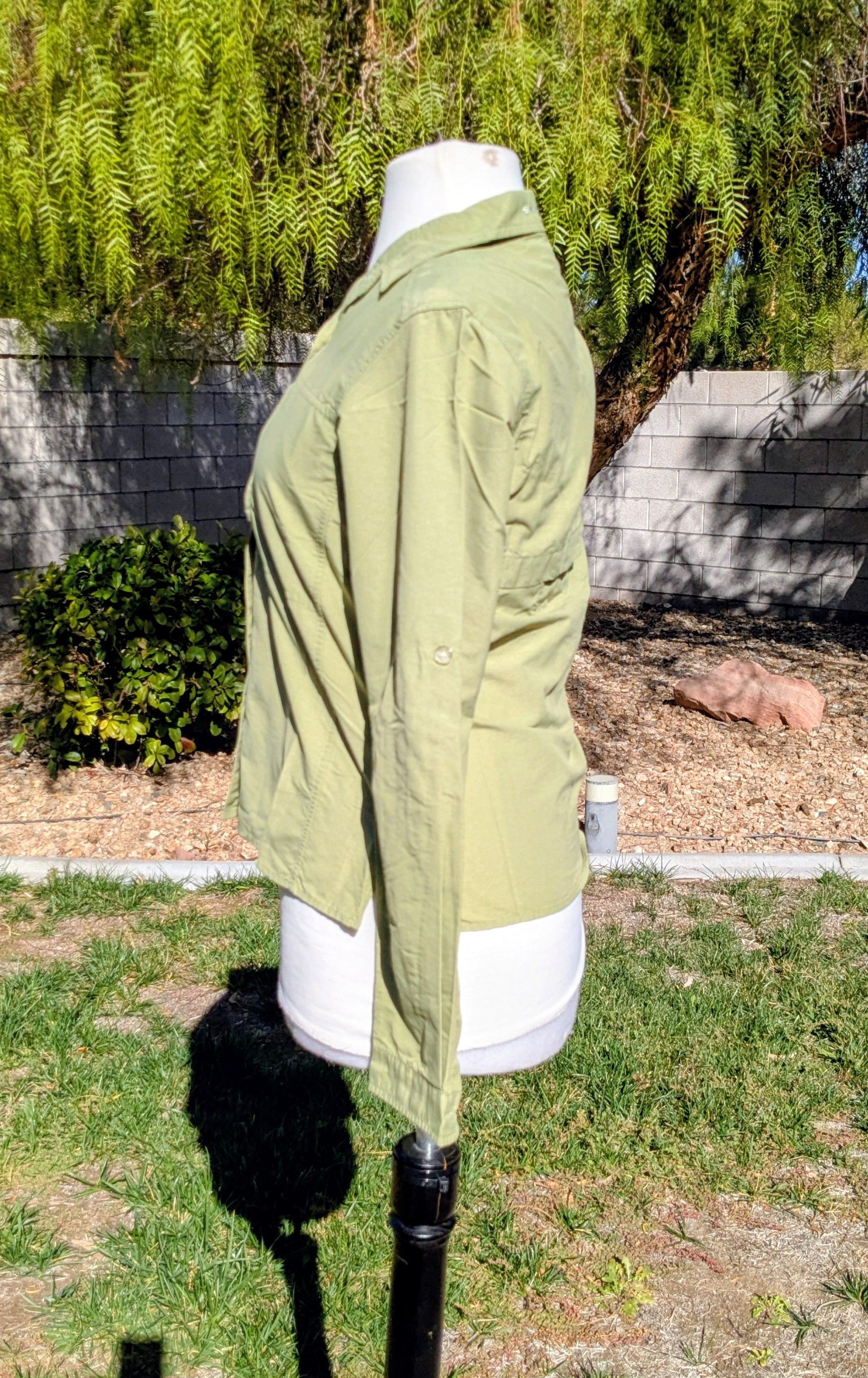 ExOfficio Olive ExOfficio Hiking Hiking/Travel Vented Shirt Size XS / US 0-2 / IT 36-38 - 3 Thumbnail