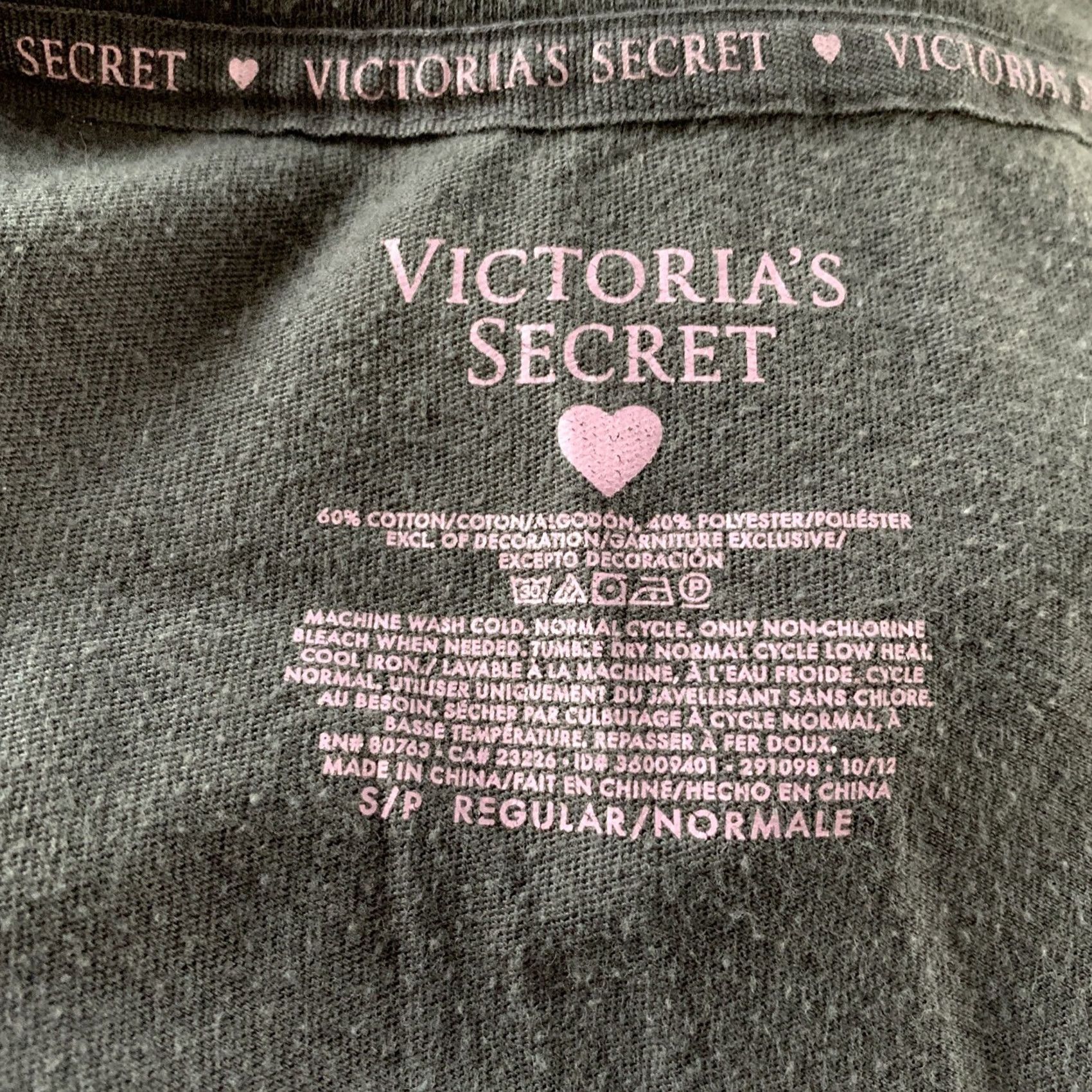 Victoria's Secret Victoria’s Secret T-Shirt Women’s SZ S Gray W/Crystals Short Sleeve Shirt Womens XS? Size S / US 4 / IT 40 - 8 Thumbnail