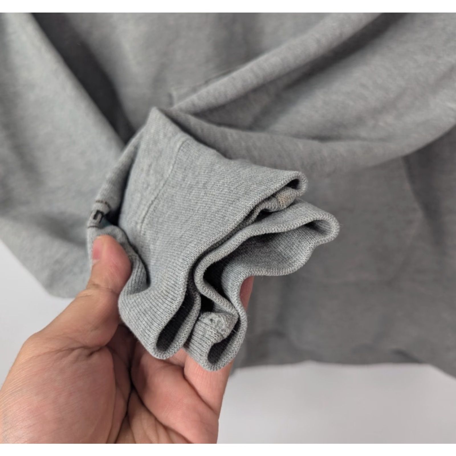 Uniqlo **Uniqlo x Pharrell Williams Gray Pullover Hoodie Size XS** User: Vintage Uniqlo x Pharrell Williams Gray Pullover Hoodie Size XS Size US XS / EU 42 / 0 - 2 Thumbnail