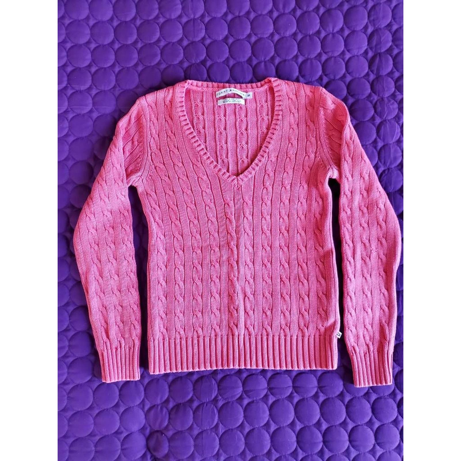 Tommy Hilfiger Tommy Hilfiger Coral Long Sleeve V Neck Pullover Sweater SP Size S / US 4 / IT 40 - 1 Thumbnail