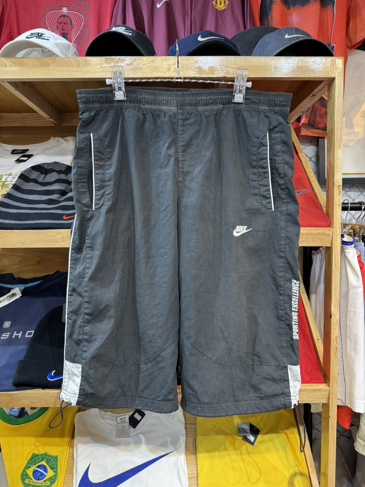Nike Vintage Nike “Sporting Excellence" 00‘s 3/4 Pants Size US 36 / EU 52 - 1 Thumbnail