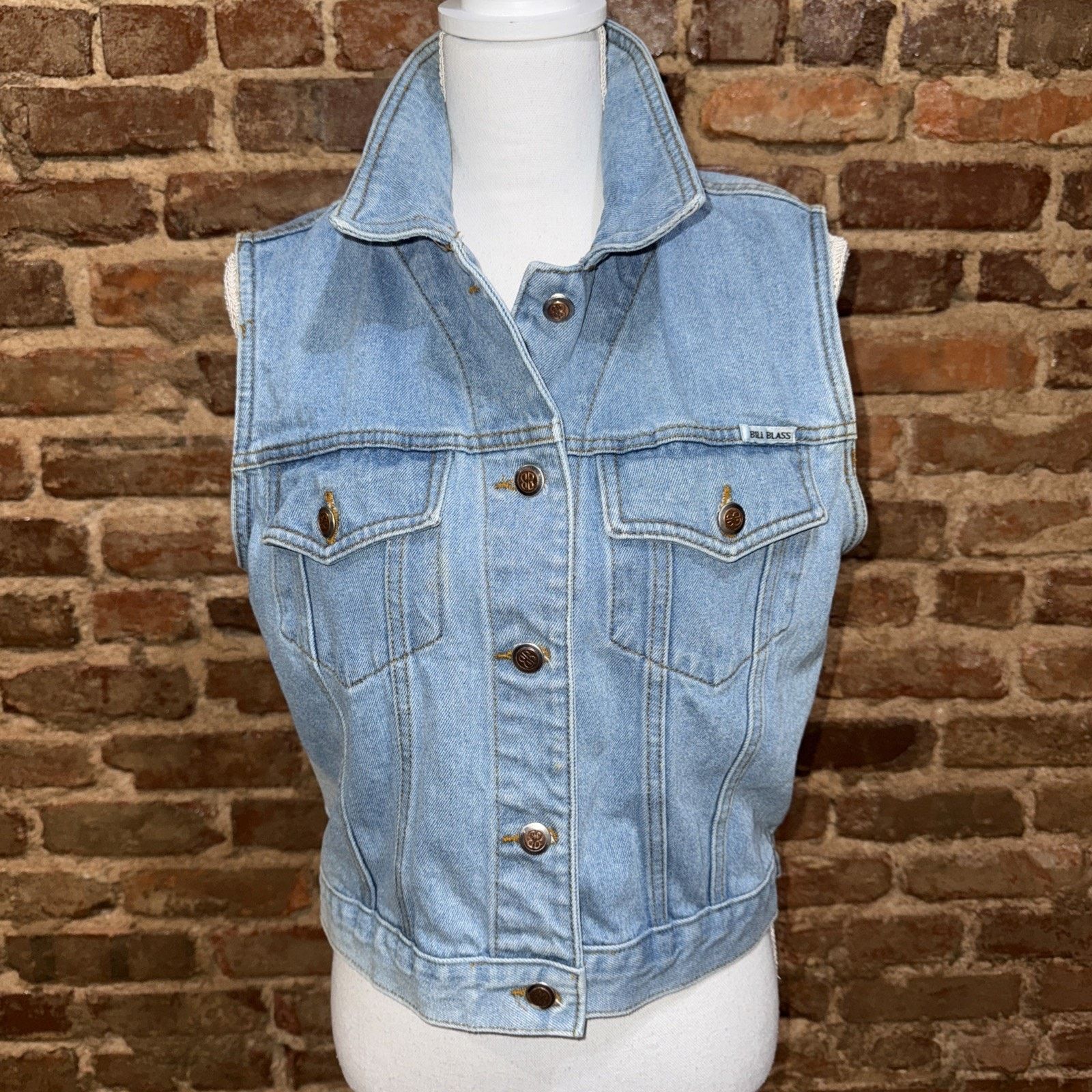 Bill Blass Bill Blass Vintage 90’s Denim Sleeveless Jacket Women’s Sz M Size M / US 6-8 / IT 42-44 - 2 Thumbnail