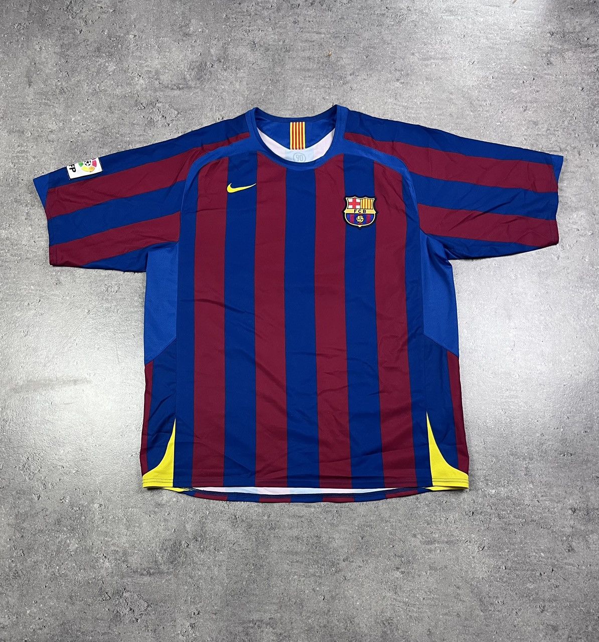 Nike Vintage Nike Barcelona 2005 2006 Home Shirt Soccer Jersey XL | Grailed