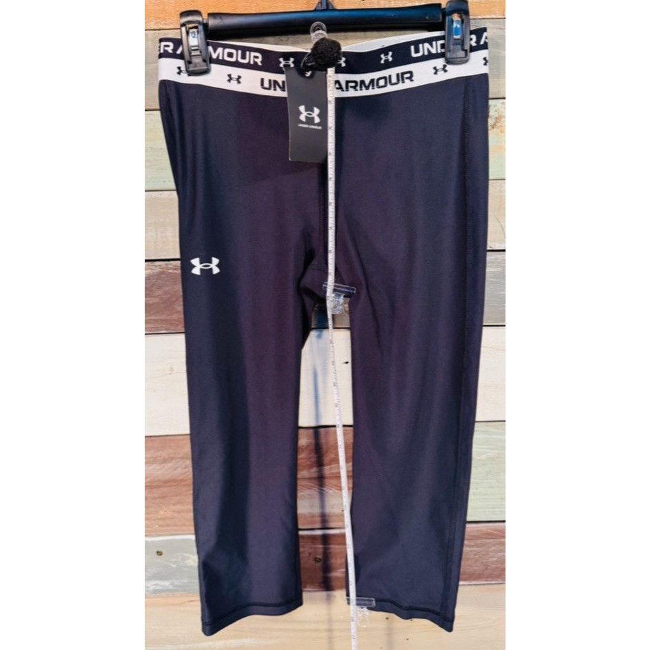 Under Armour Girl's UNDER ARMOUR Logo Black Capri Leggings LARGE New w Ta Size 22" - 4 Thumbnail