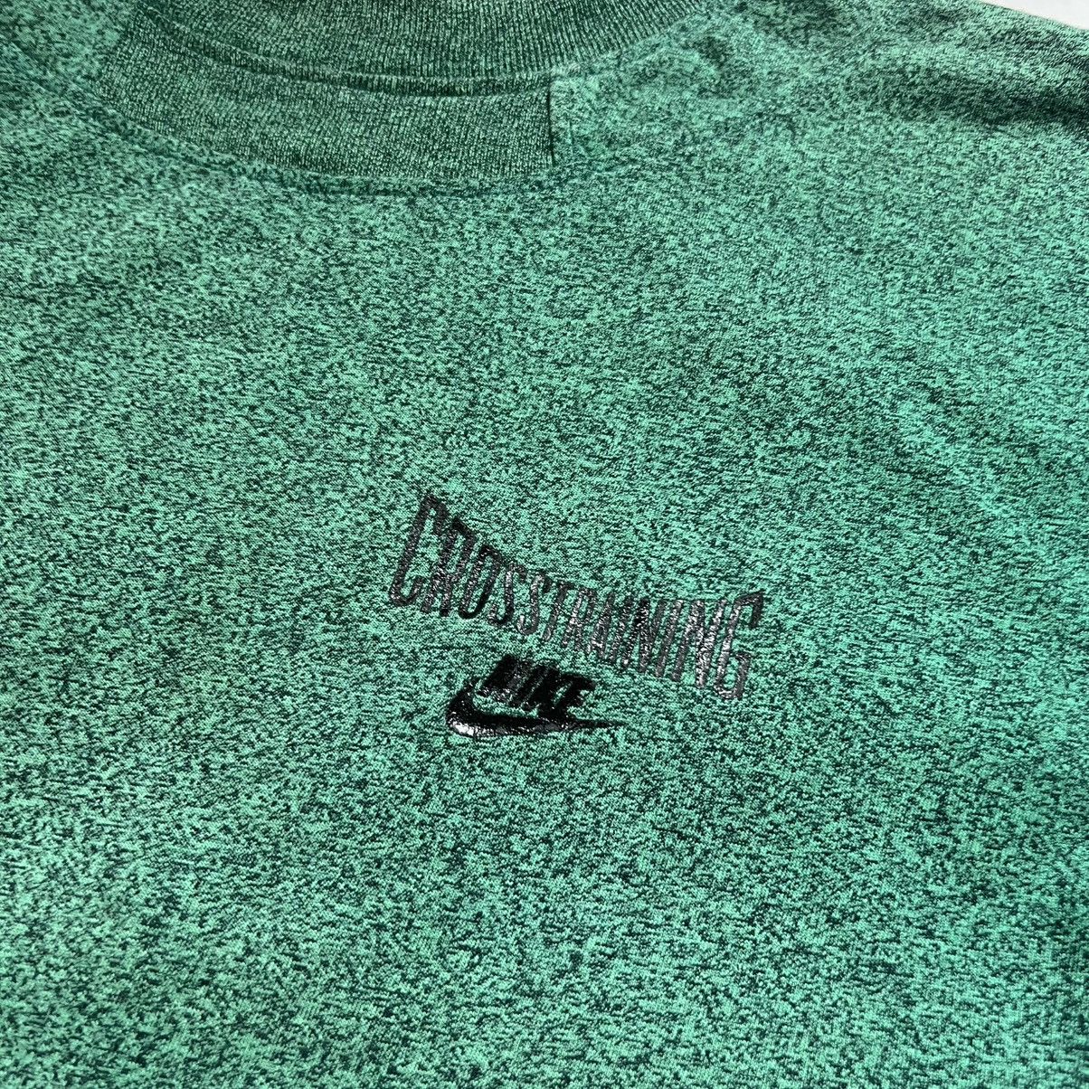 Nike 90s Nike Crosstraining Big Logo Vintage Y2K Sweatshirt Size US L / EU 52-54 / 3 - 5 Thumbnail