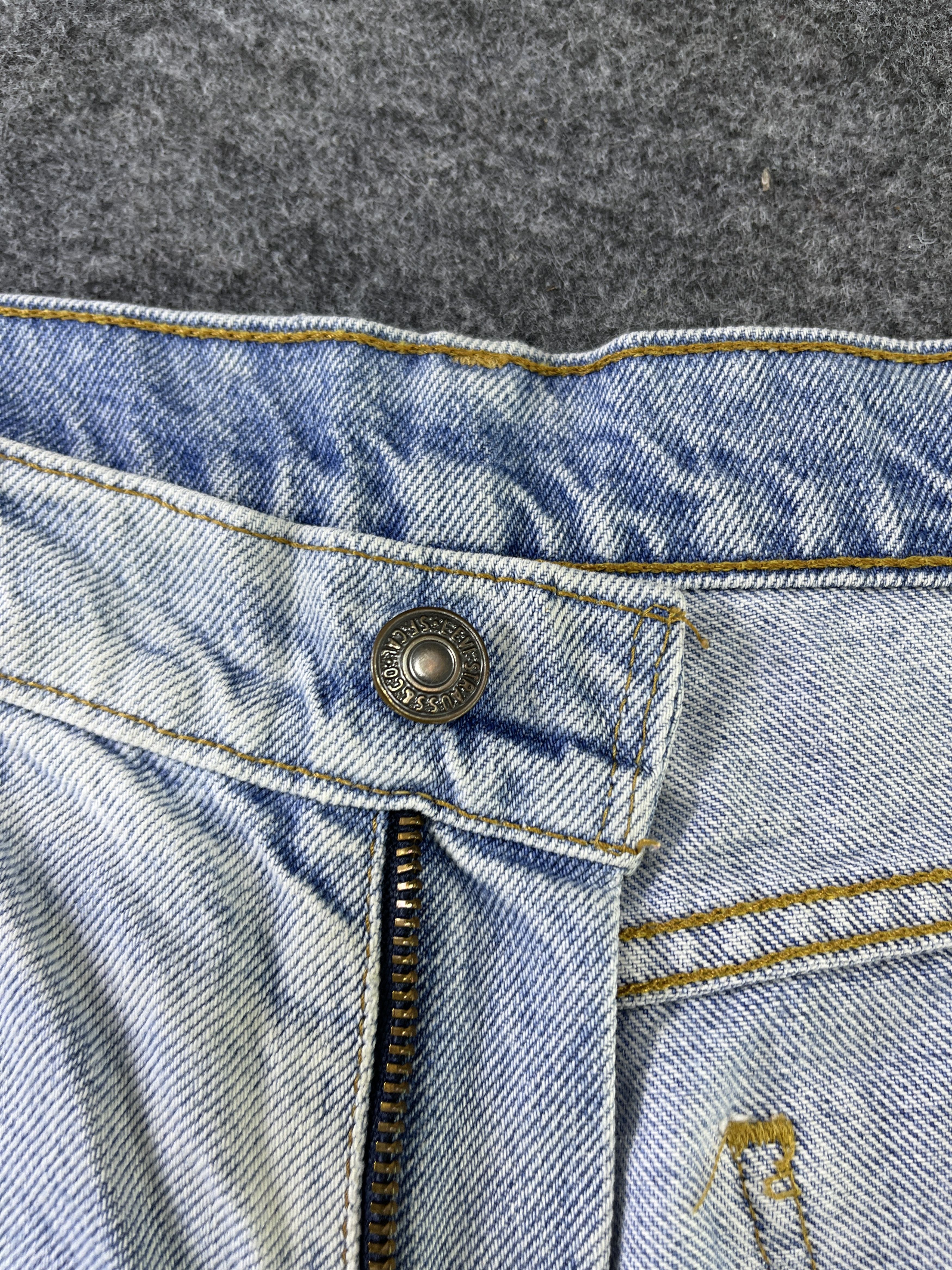 Levi's 90' Vintage Levis 310 LIght Wash Jeans - J925 Size US 34 / EU 50 - 9 Thumbnail