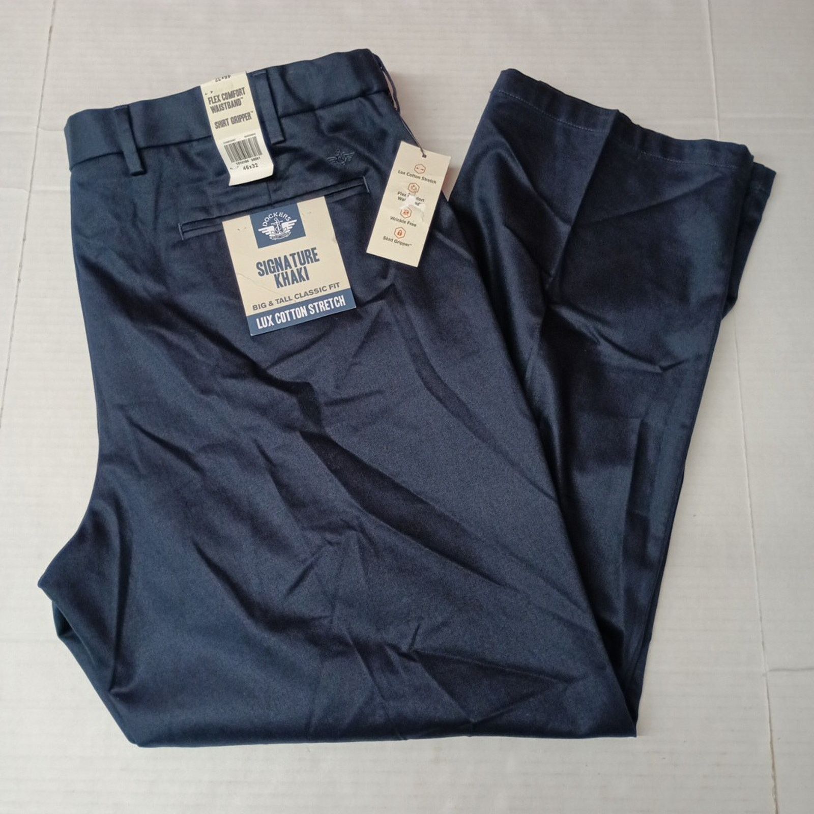 Dockers Dockers Signature Khakis Men's Size 46x32 Blue Classic Fit Size US 44 / EU 60 - 1 Thumbnail