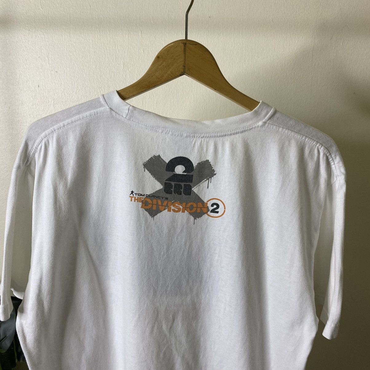 Playstation Vintage Y2K Tom Clancy's The Division 2 Games Promo Tee Size US L / EU 52-54 / 3 - 6 Thumbnail