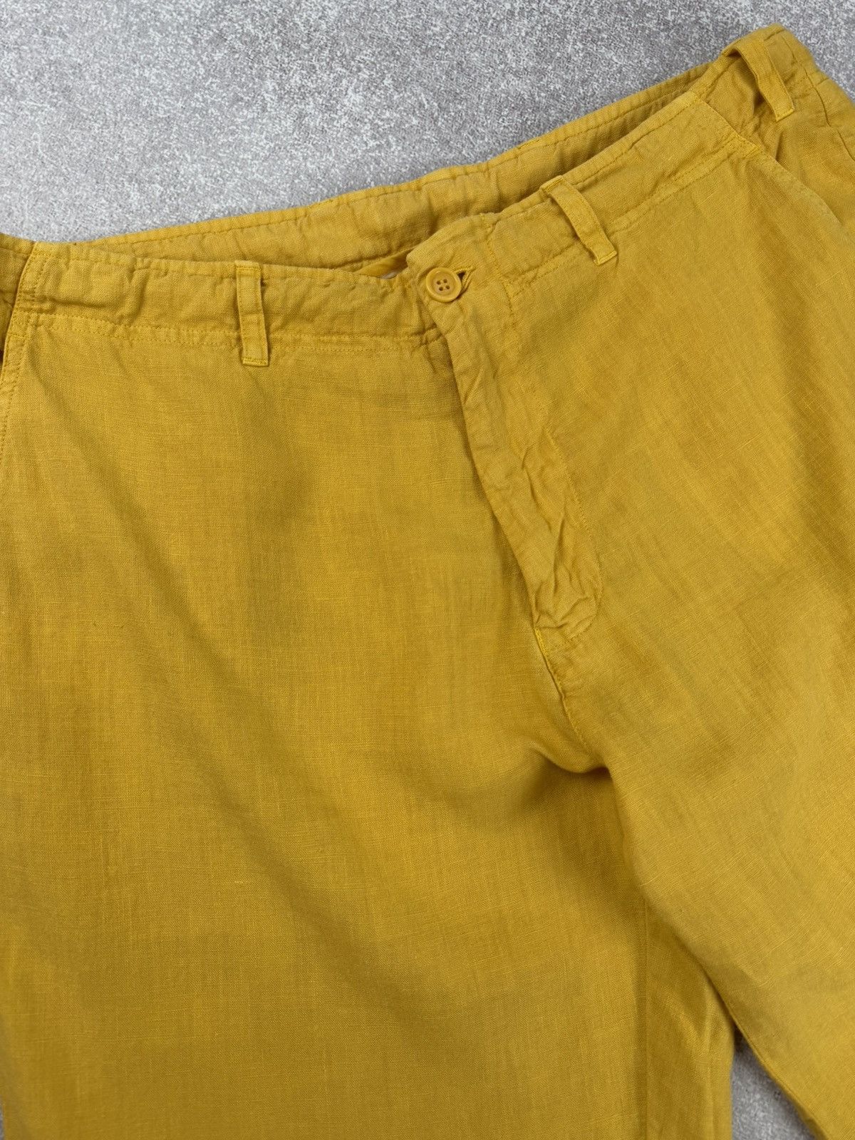 Corneliani Corneliani ID Yellow Linen Shorts Men’s Size 52 Size US 34 / EU 50 - 4 Thumbnail
