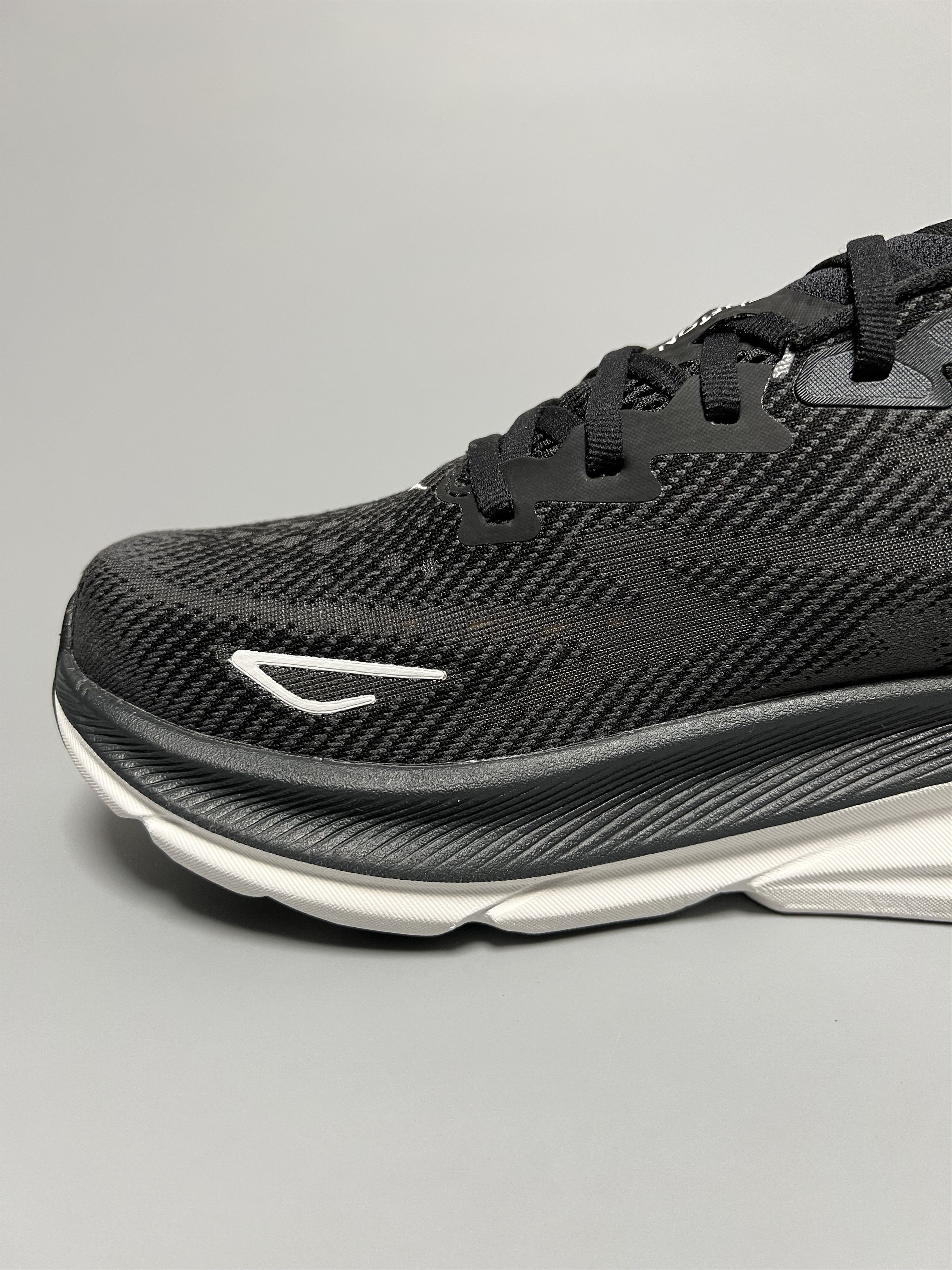 Hoka 8.5B Hoka One One Clifton 9 Running Shoes Walking Gym Size US 8.5 / IT 38.5 - 14 Thumbnail
