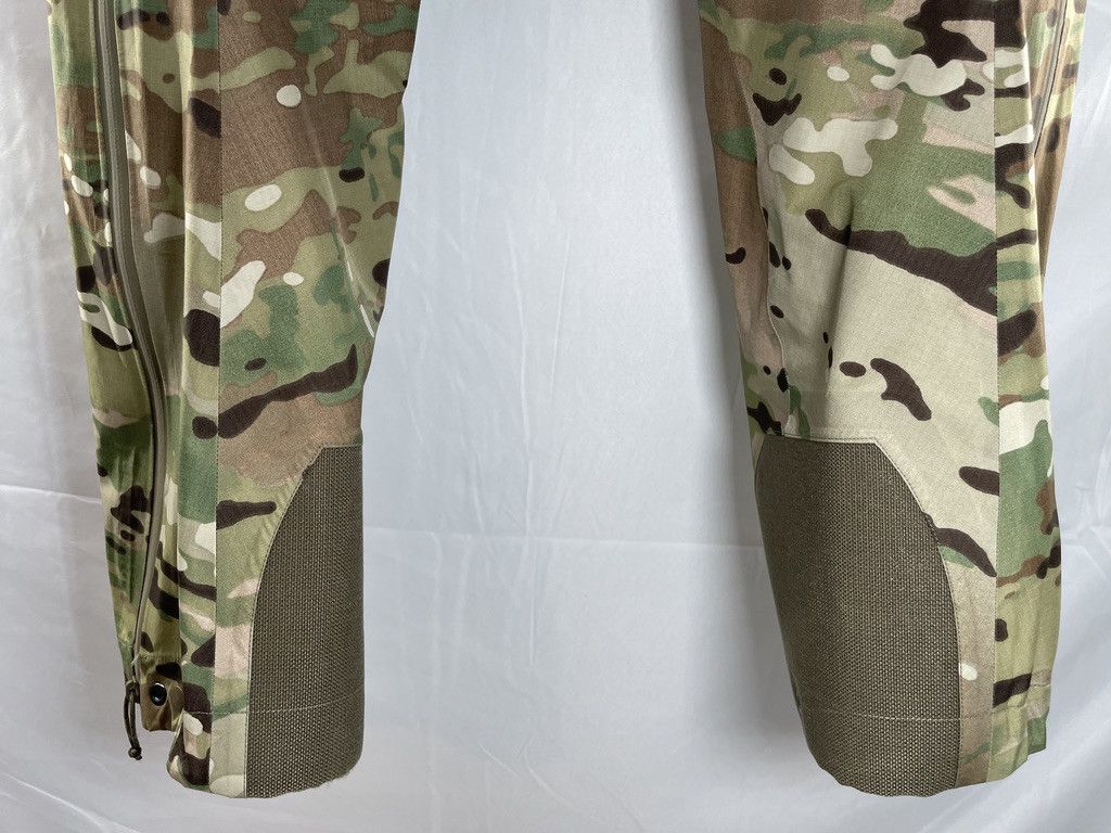 Arc'teryx ARCTERYX LEAF Alpha Gen 2 Multicam Gore Tex Pro Bib Pant Size US 32 / EU 48 - 19 Thumbnail