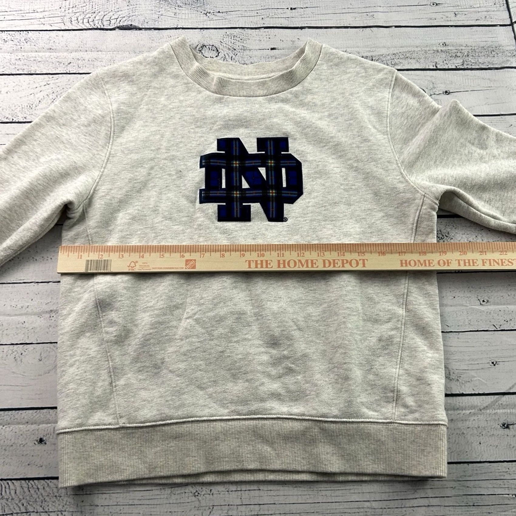 Champion Champion Notre Dame Stitched Plaid Crewneck Sweatshirt Women's M Beige Size M / US 6-8 / IT 42-44 - 4 Thumbnail