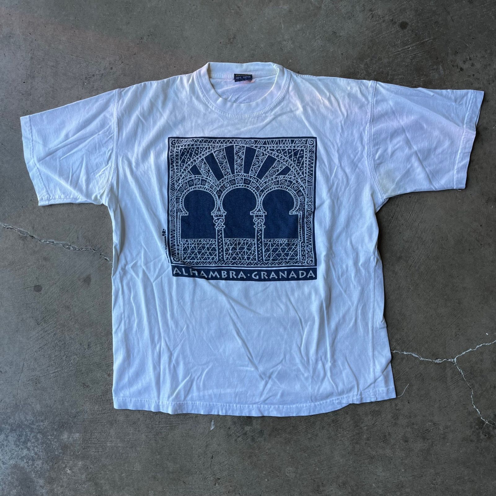 Vintage Vintage Alhambra Granada Spain Tourist T-Shirt 90s MEN XL Size US XL / EU 56 / 4 - 1 Thumbnail