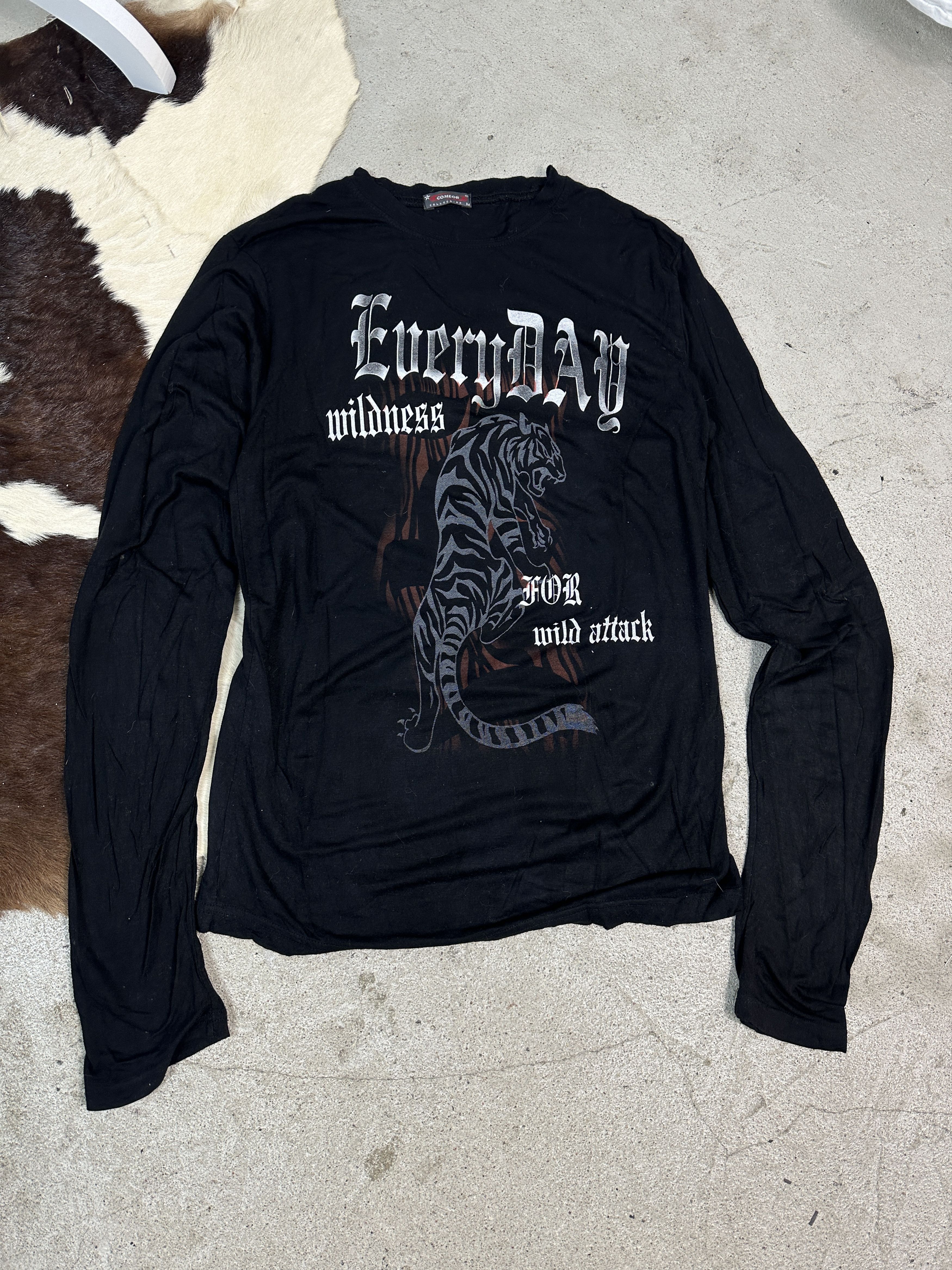 Vintage Longsleeve 00s Tiger Y2K Size US M / EU 48-50 / 2 - 1 Thumbnail