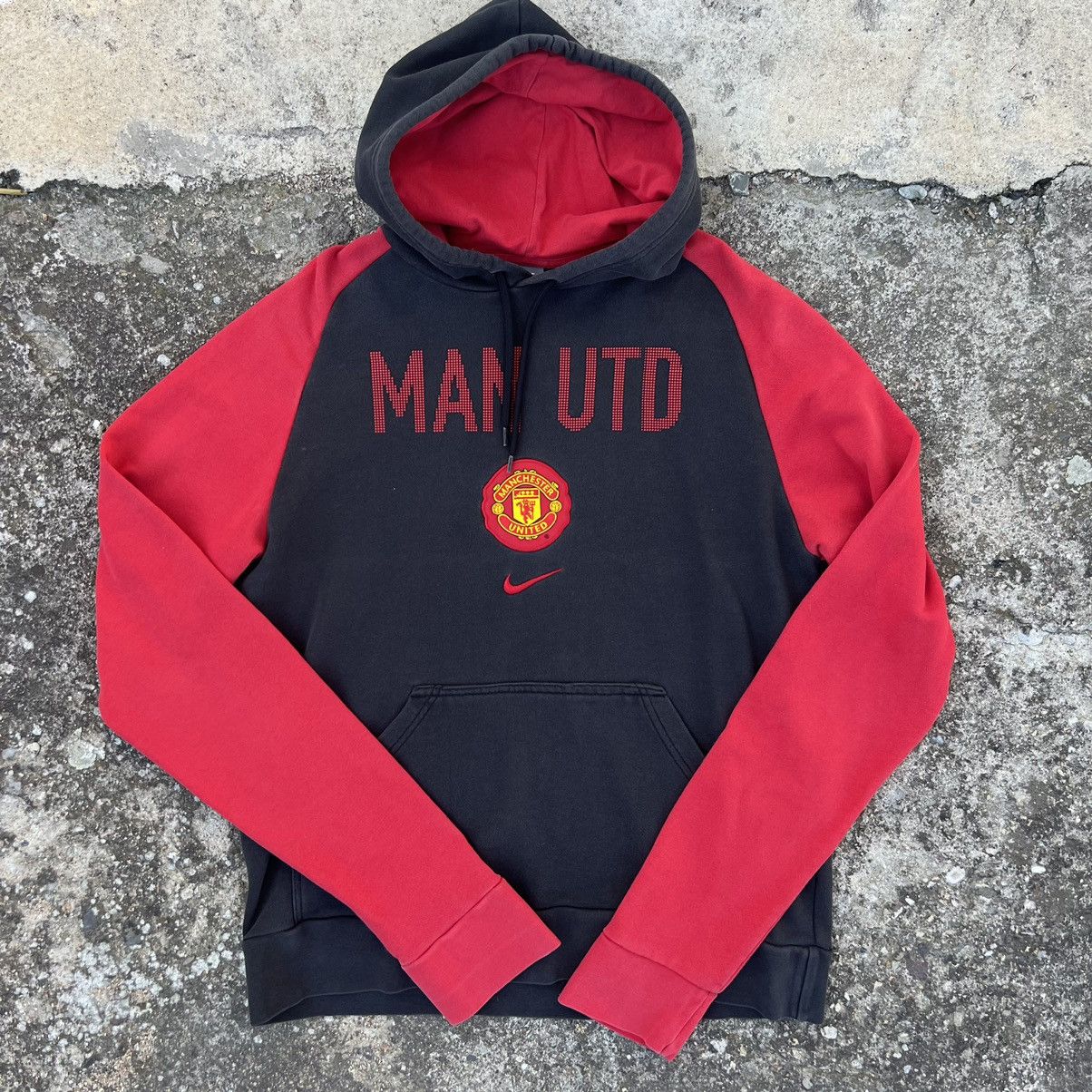Vintage 2000s Nike Manchester United Embroidered Hoodie Rare
