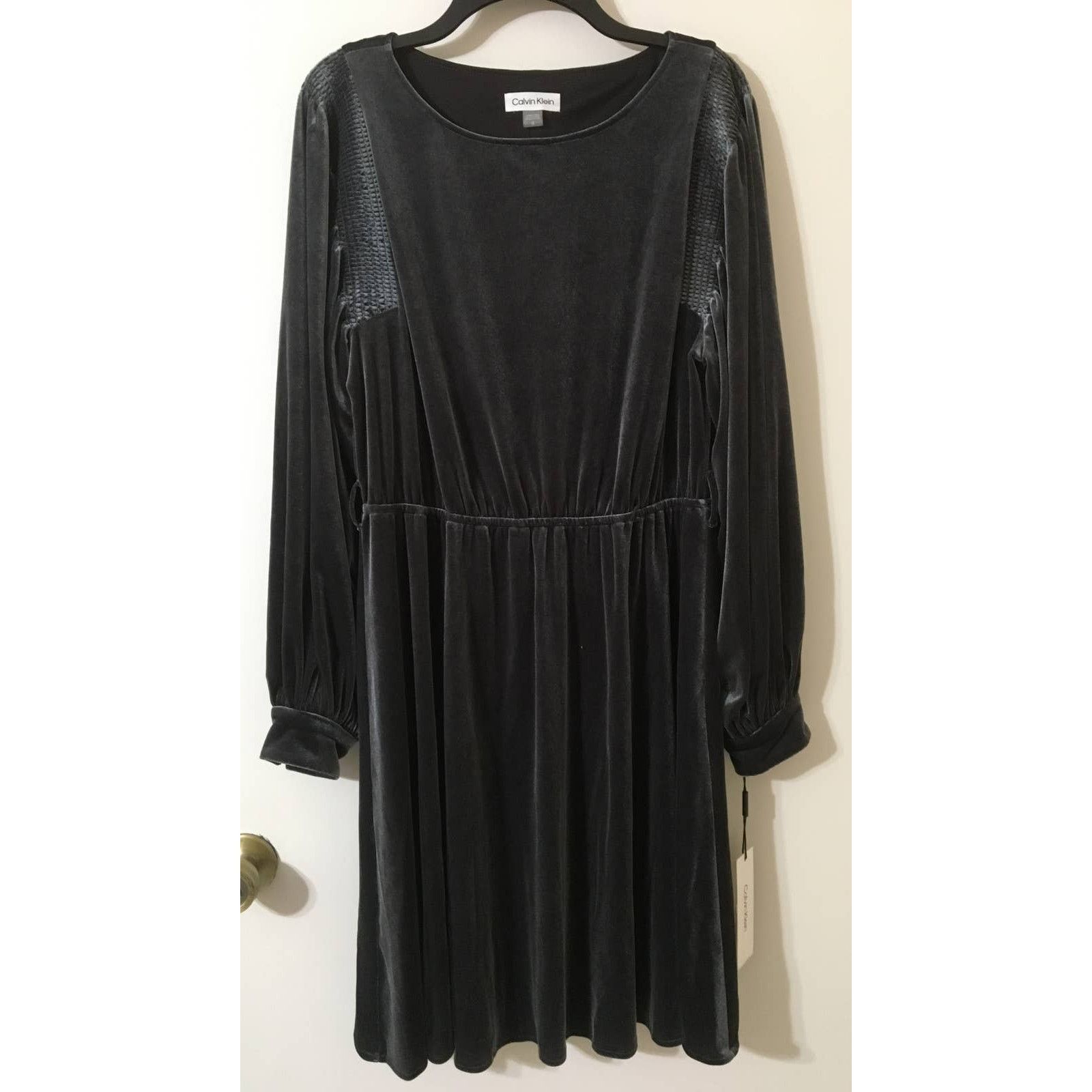 Calvin Klein NWT Calvin Klein Velvet Dress Size 12 Gray Silver NO Belt Size XL / US 12-14 / IT 48-50 - 2 Thumbnail